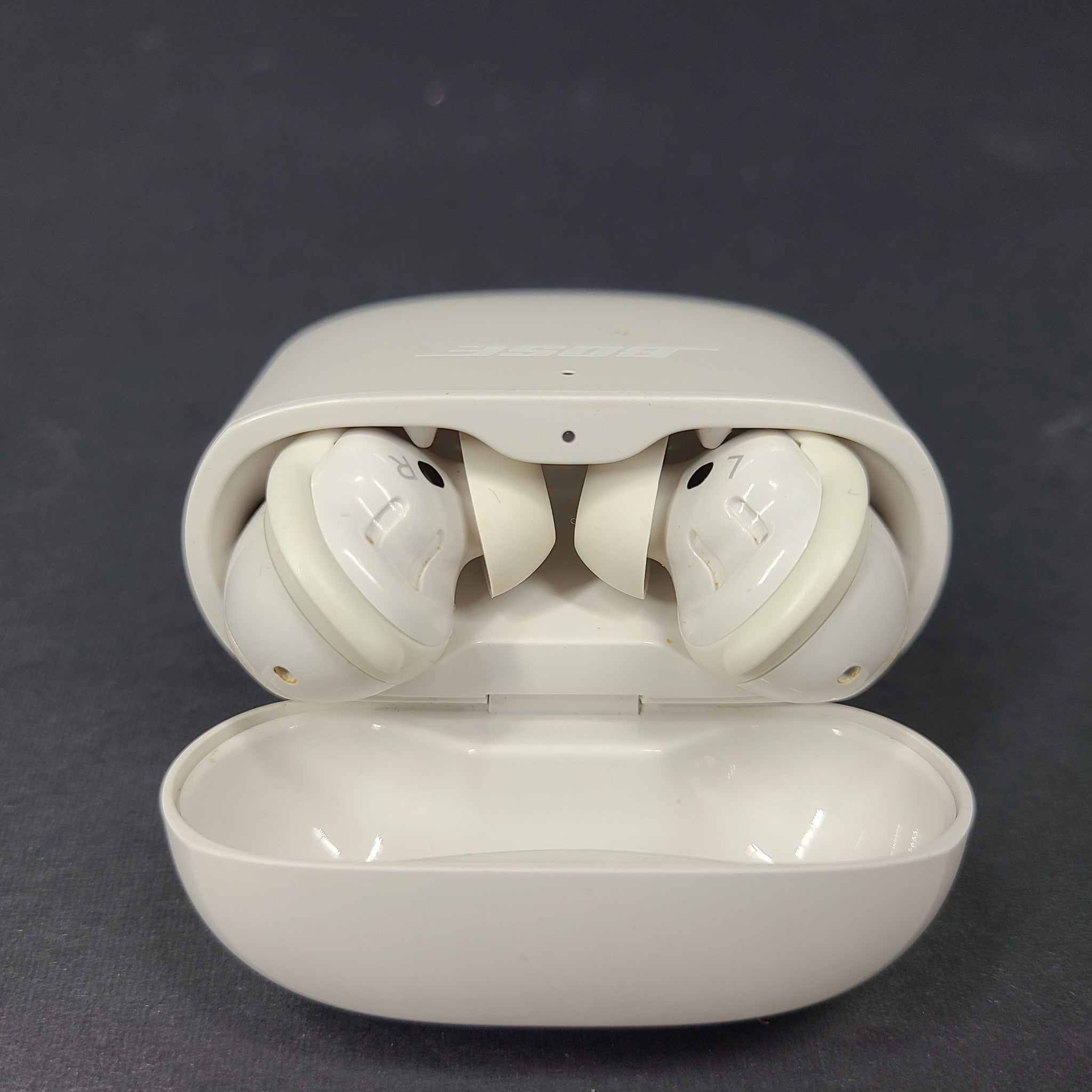Bose QuietComfort ii Noise Cancelling True Wireless Earbuds - White