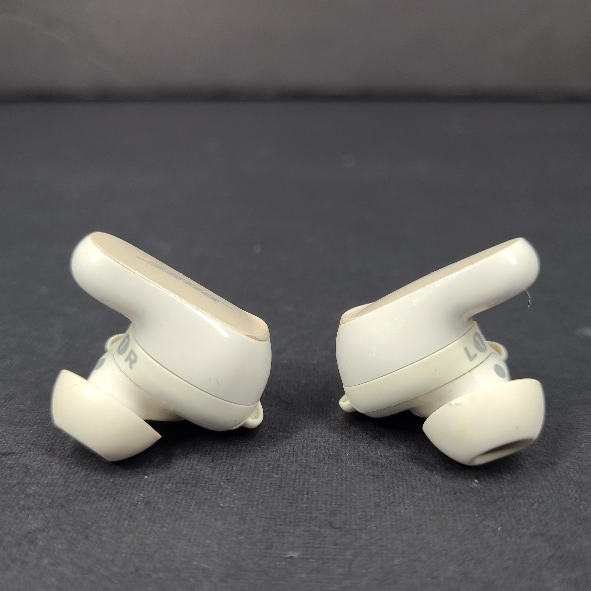 Bose QuietComfort ii Noise Cancelling True Wireless Earbuds - White
