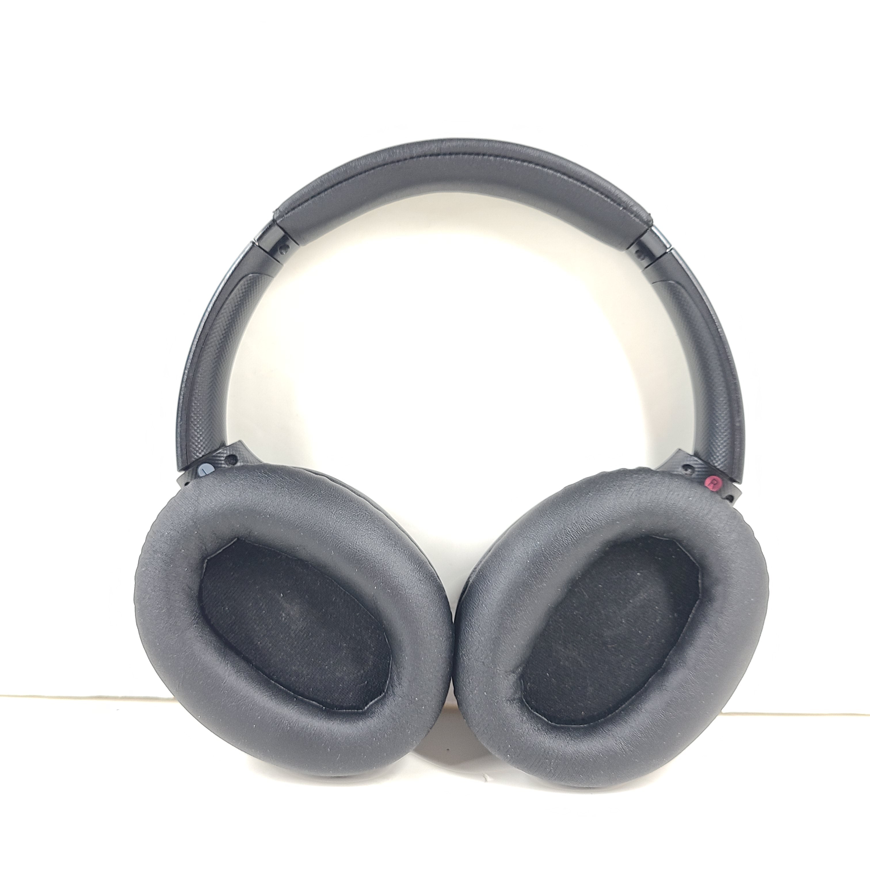 Black Sony WH-CH710N wireless over-ear headphones with active noise cancellation and USB-C charging.