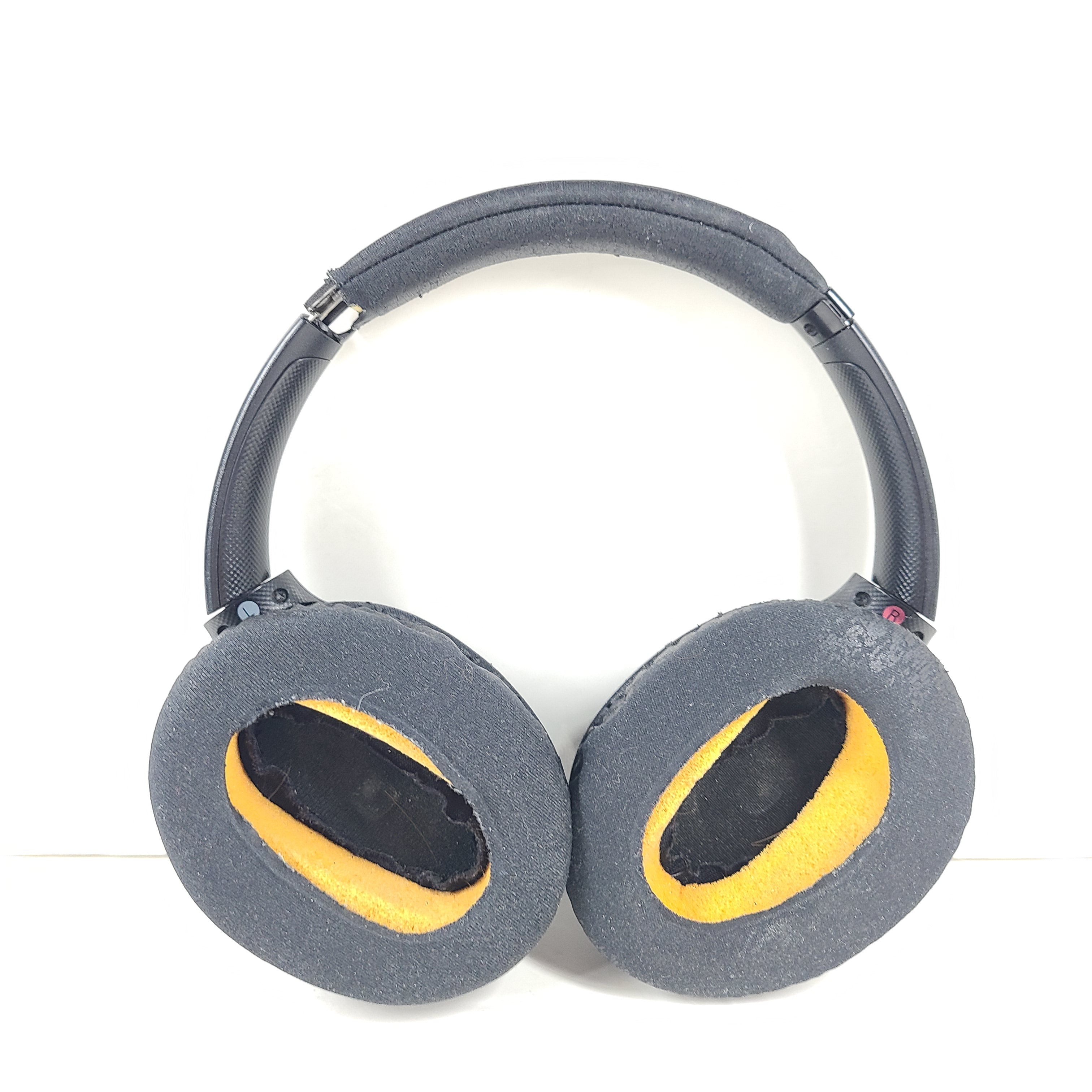 Black Sony WH-CH710N wireless over-ear headphones with active noise cancellation and cushioned ear pads.