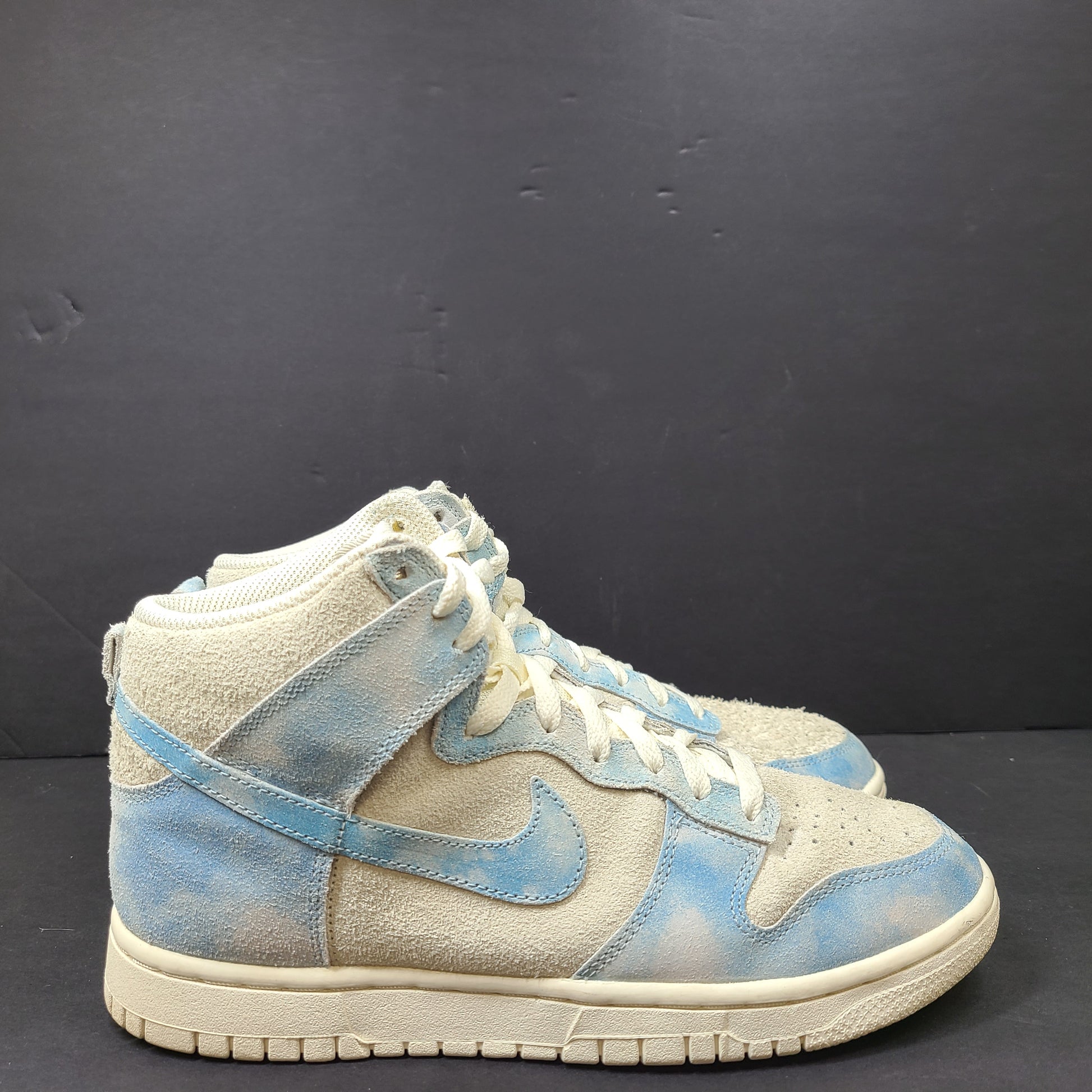 Nike Dunk High SE in Celestine Blue and Cream suede with a high-top silhouette in UK size 6.