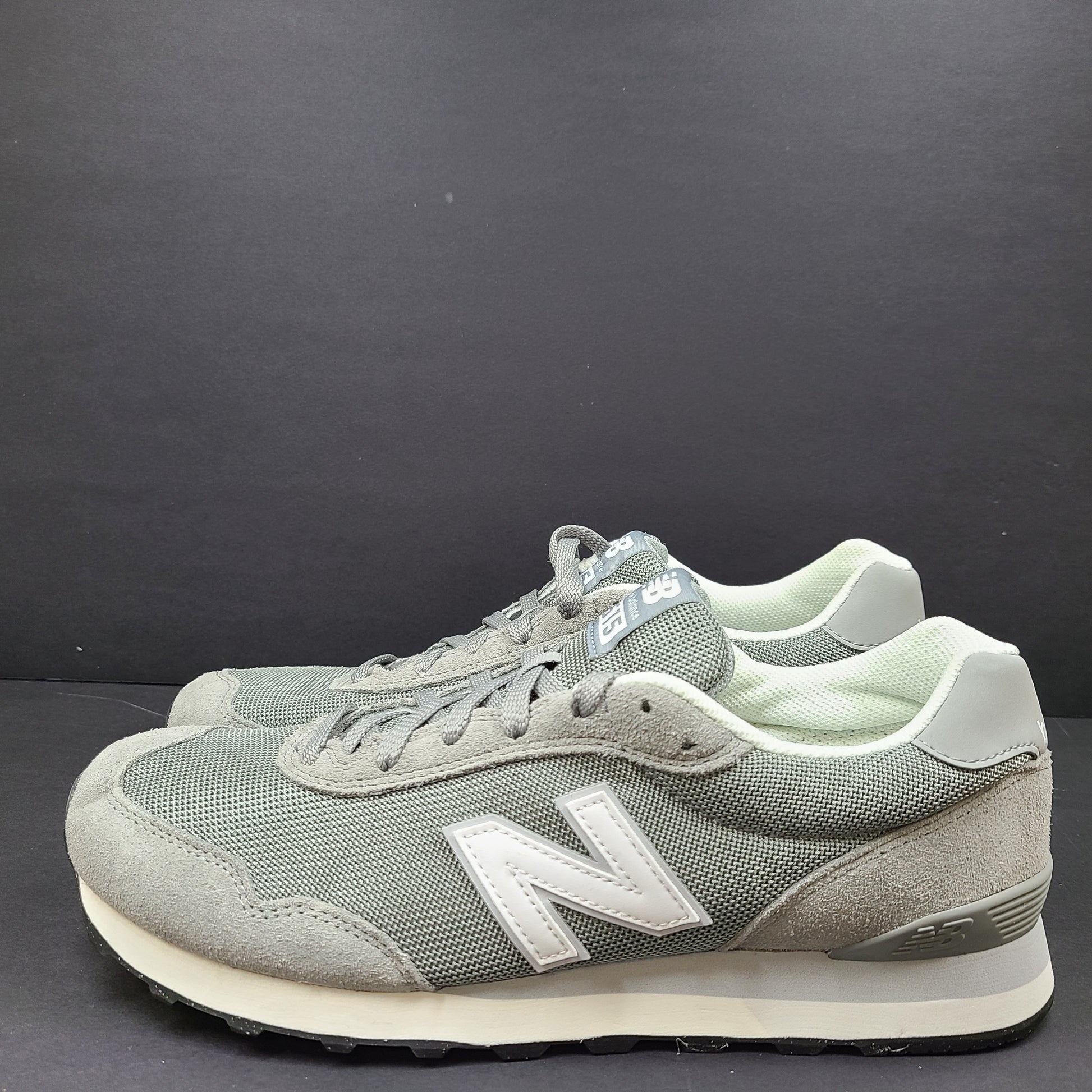 Gray New Balance ML515GRY men's sneaker in size 10 US with low-profile design and cushioned sole.