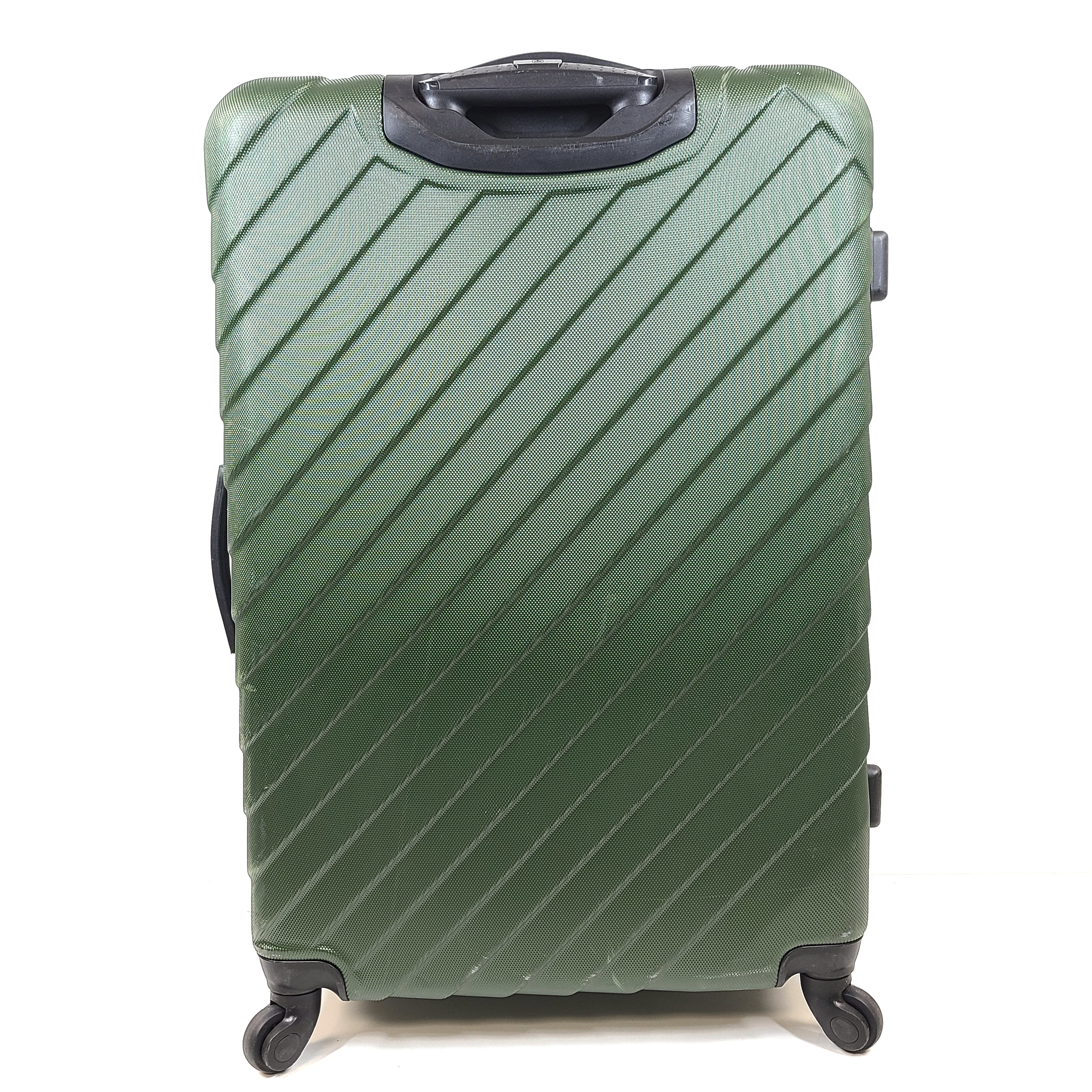 Green SwissGear hard-shell spinner luggage with retractable handle and interior straps.