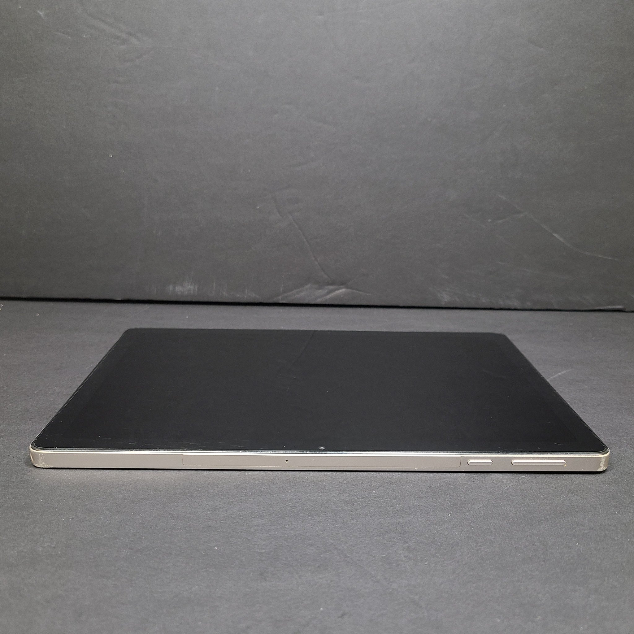 ONN 100135925 10.1 inch Tablet Pro 32GB Android Tablet - Gray/Silver