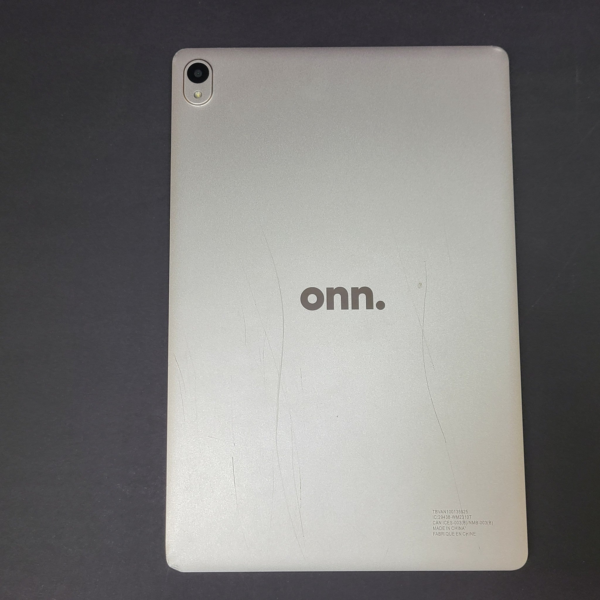 ONN 100135925 10.1 inch Tablet Pro 32GB Android Tablet - Gray/Silver