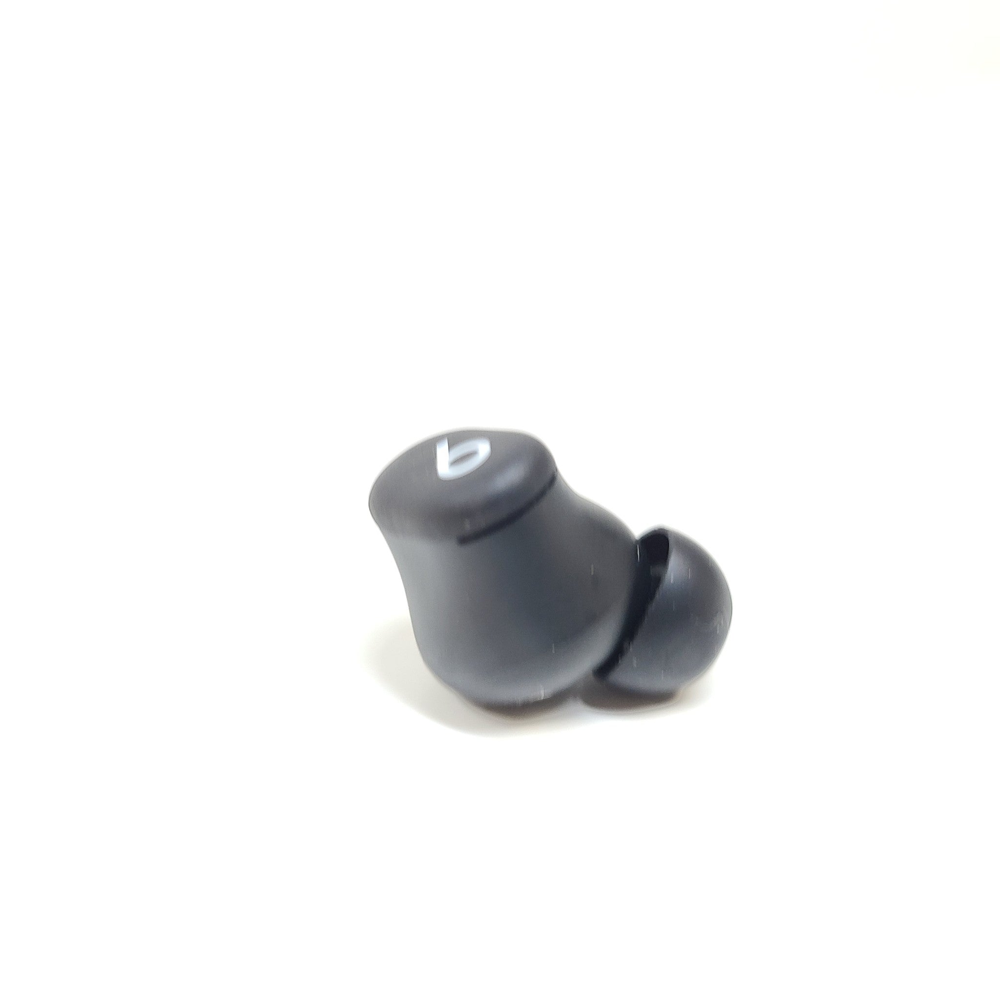 Beats by Dr. Dre Solo Buds Matte Black RIGHT SIDE ONLY Earbud MUVW3LL/A (A3152)