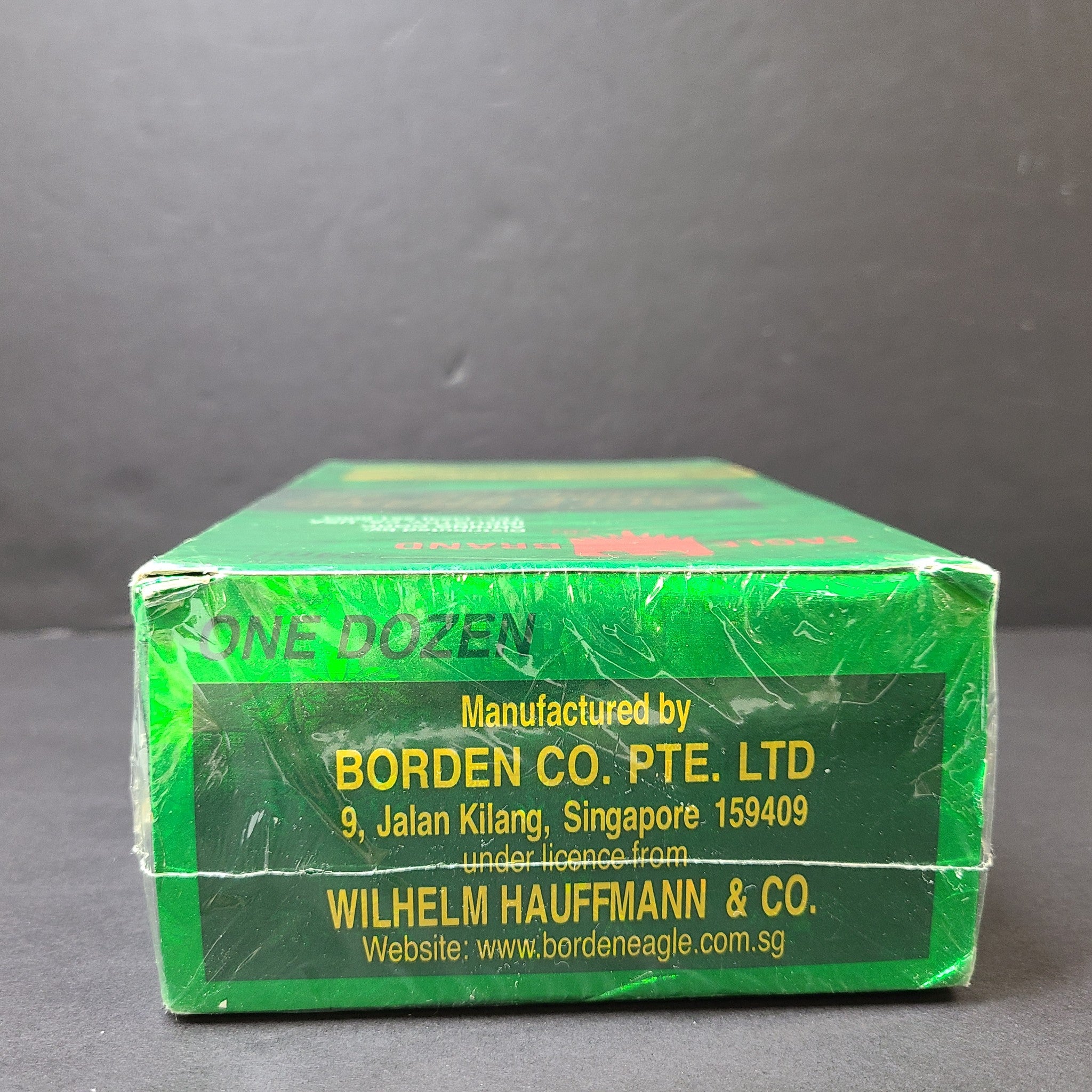 12 x 0.8 Oz /24 ml Eagle Brand Medicated Oil Bottle Dau Xanh Con O - 1 Dozen
