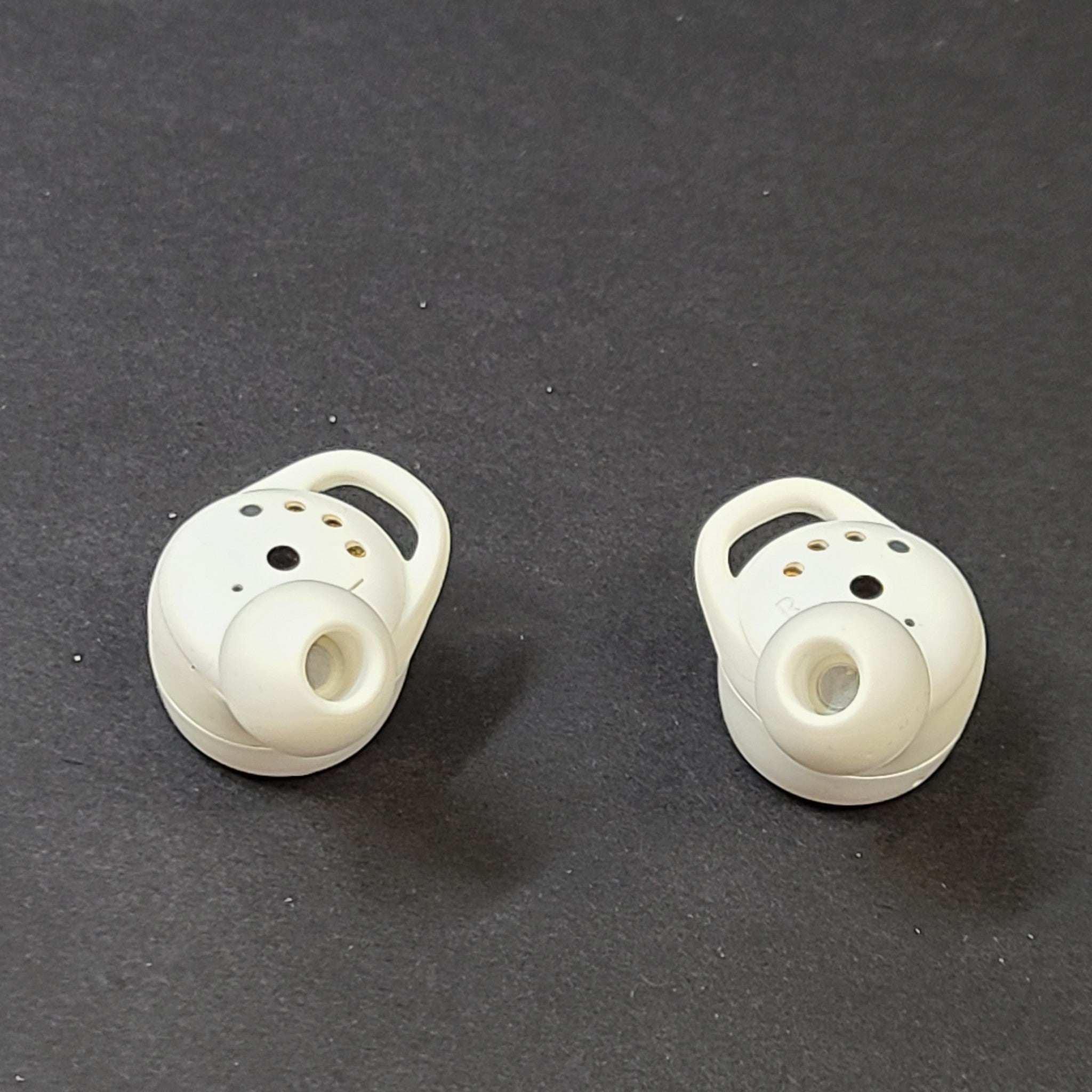 JBL Live 300TWS True Wireless Bluetooth Earbuds Earphones - White
