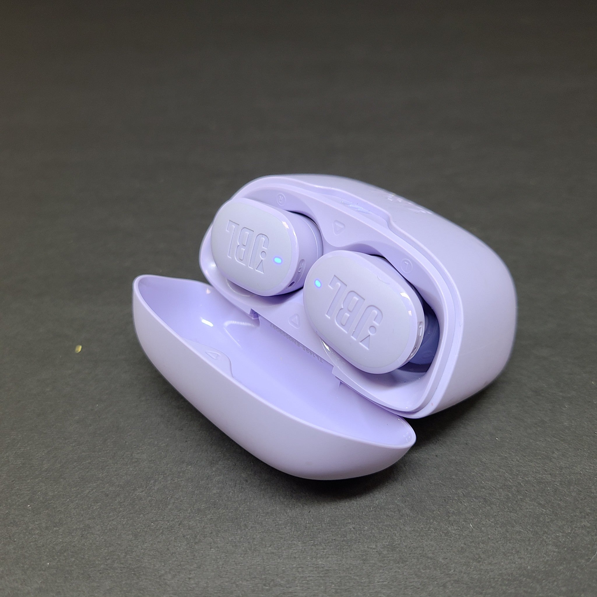 JBL Tune Buds True Wireless Bluetooth Noise-cancelling Earbuds Lilac Purple