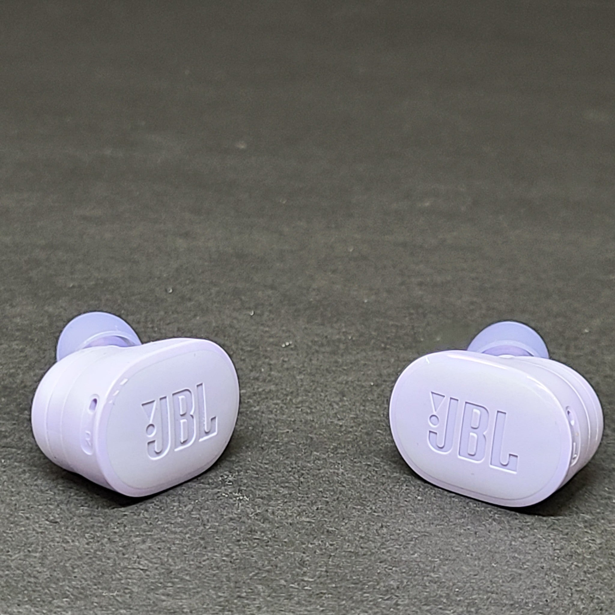 JBL Tune Buds True Wireless Bluetooth Noise-cancelling Earbuds Lilac Purple