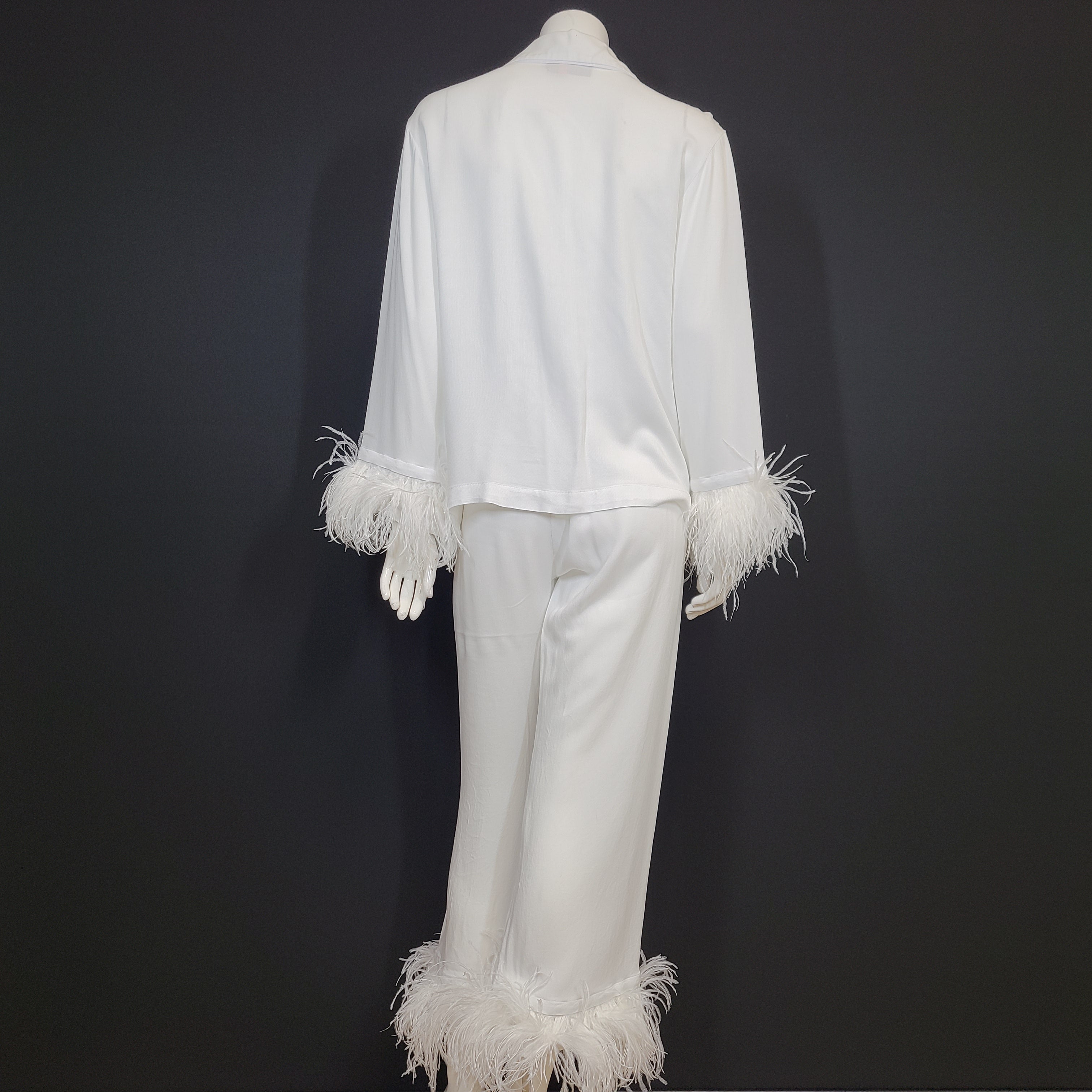 Sleeper Women's 2Pc Feather-Trim Two-Piece Pyjamas Long Sleeve White Sz M