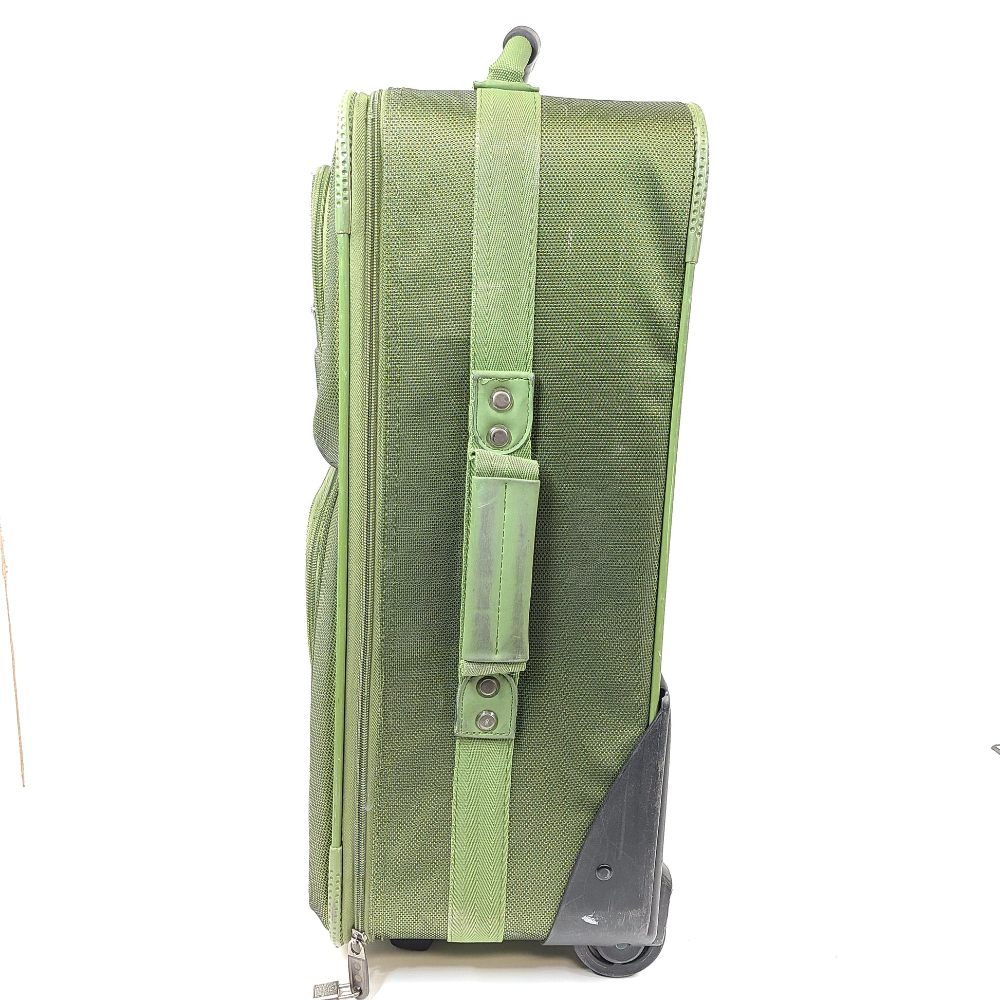 Green Samsonite suitcase model 4500025904 with scuff marks on wheels and handles.