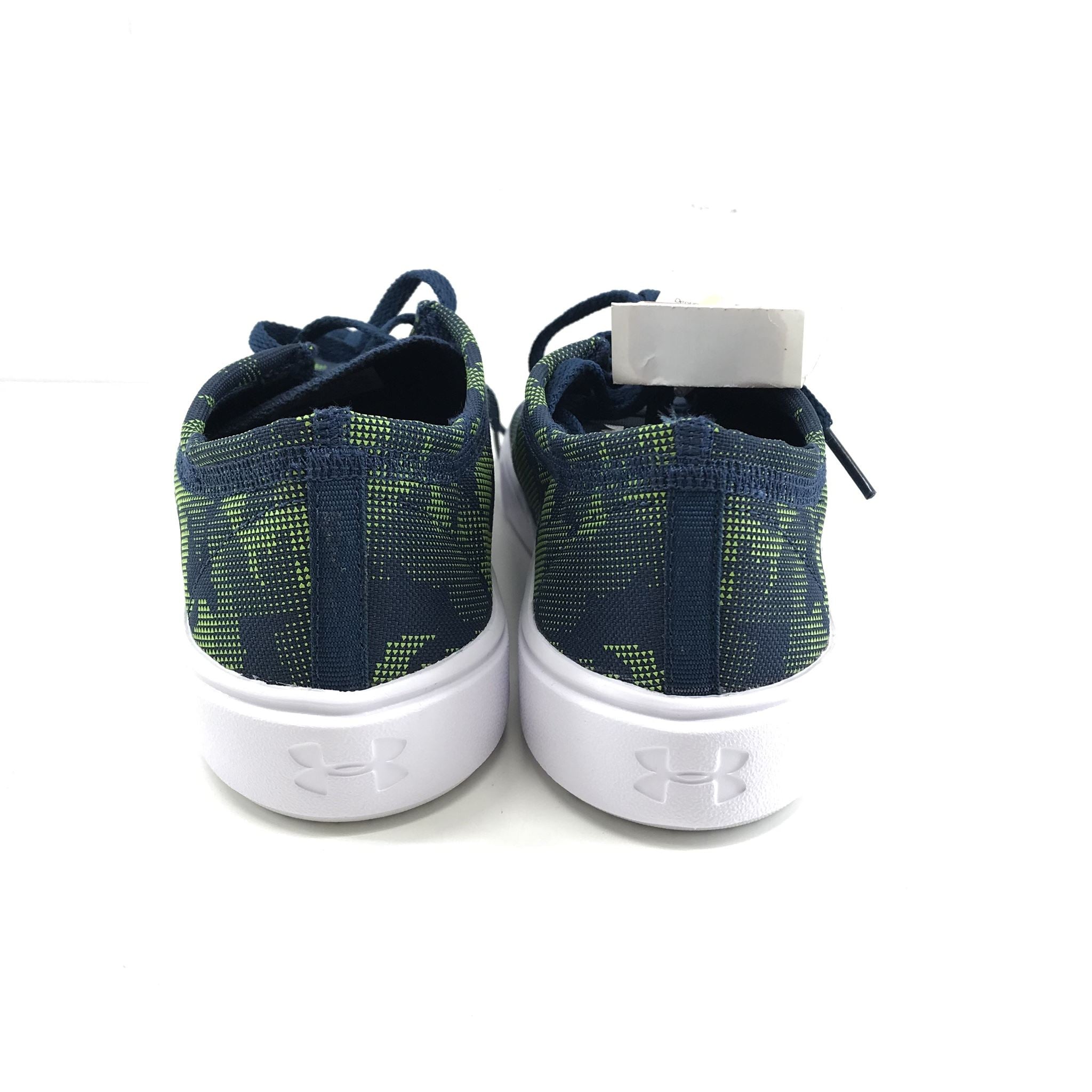 Under Armour UA Kickit2 Low Camo Sneakers Shoes Sz 5.5Y