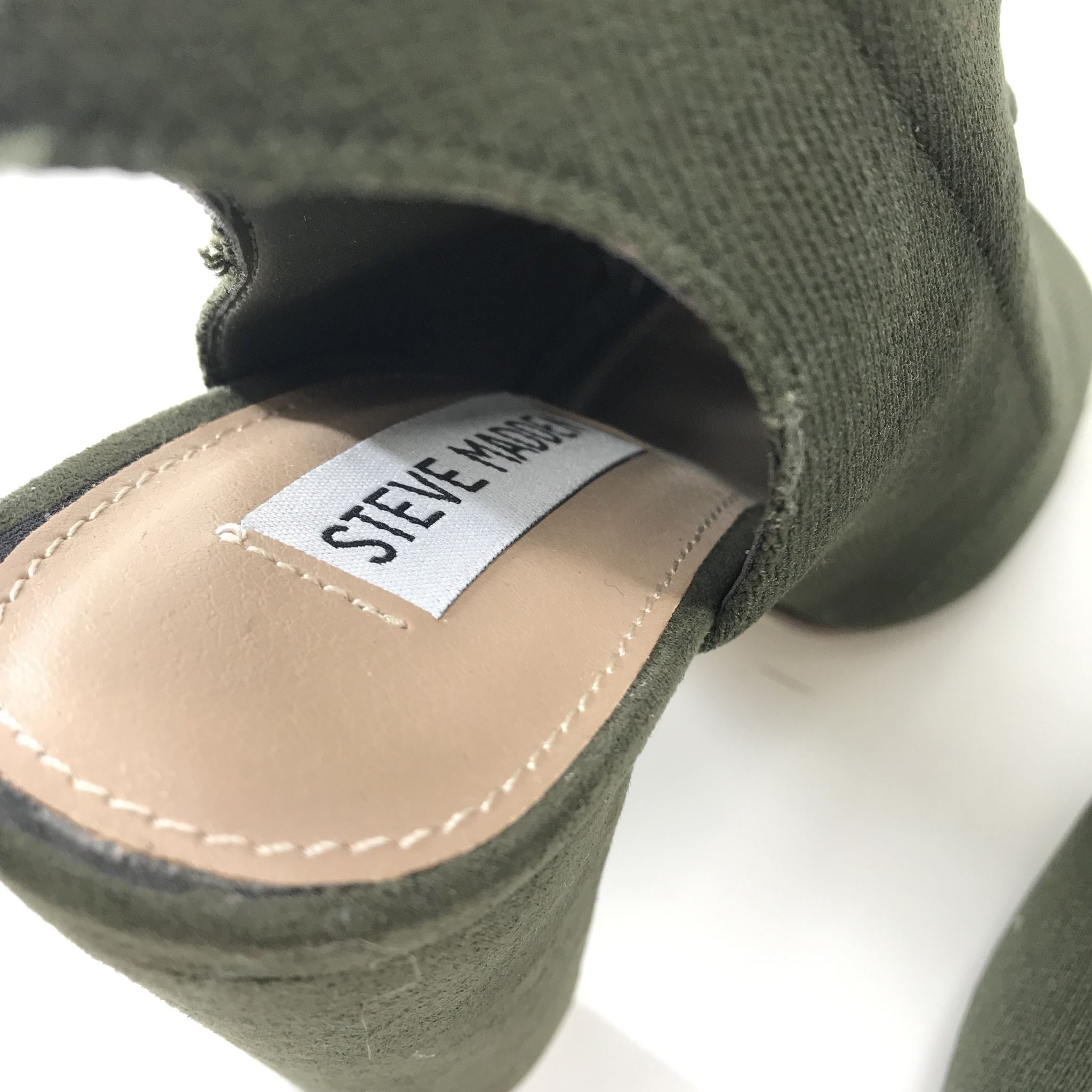 Steve Madden Capture Booties Peep Toe Lace Up in Olive Green Sz 6.5