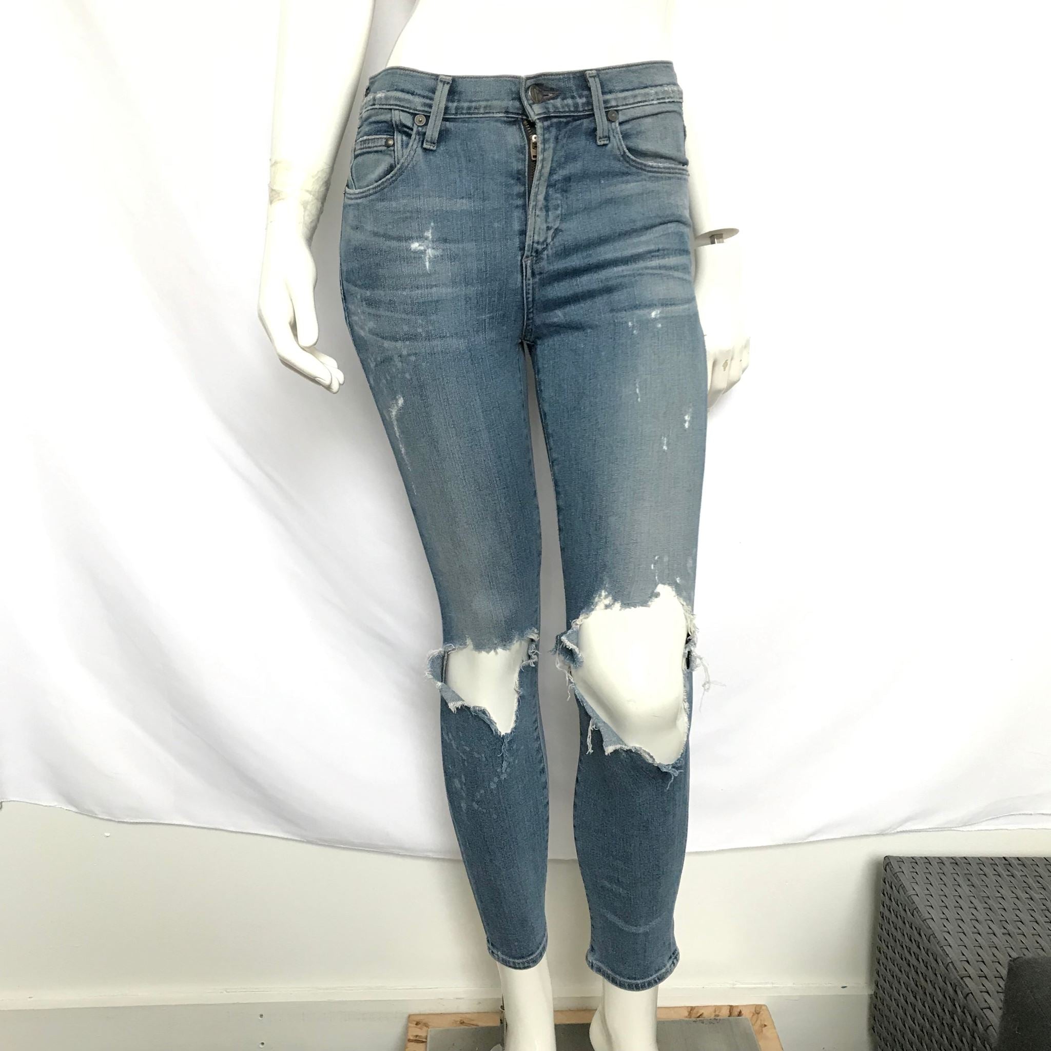 Citizens of Humanity Women's Light Wash Distressed and Ripped Skinny Jeans Sz 26