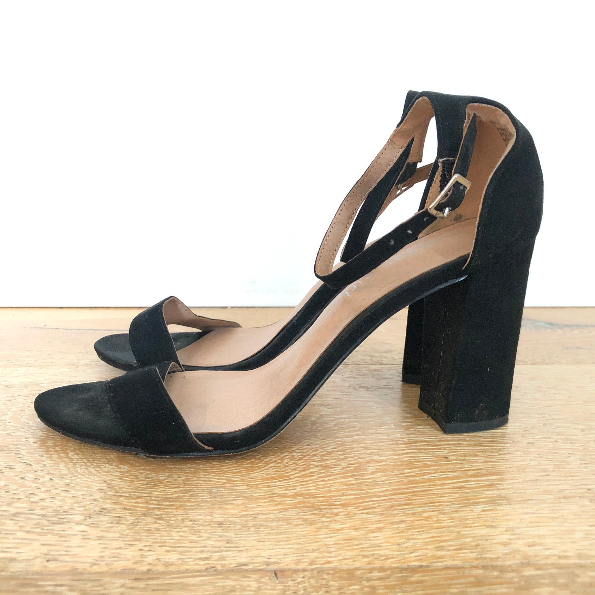 Madden Girl Women's Beella Ankle Strap Sandals Black Sz 7