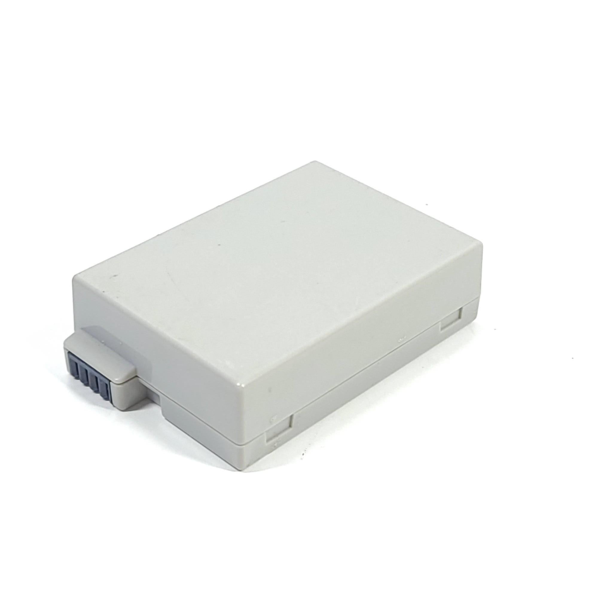 2 x 7.4V Li-Ion 1500mAh Rechargeable Battery Replacement for Canon LP-E8