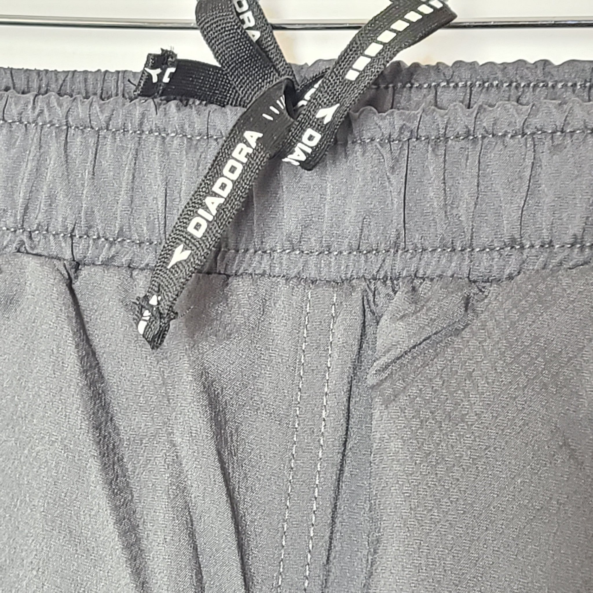 Diadora Men's Textured Woven Track Pants Gray Sz S