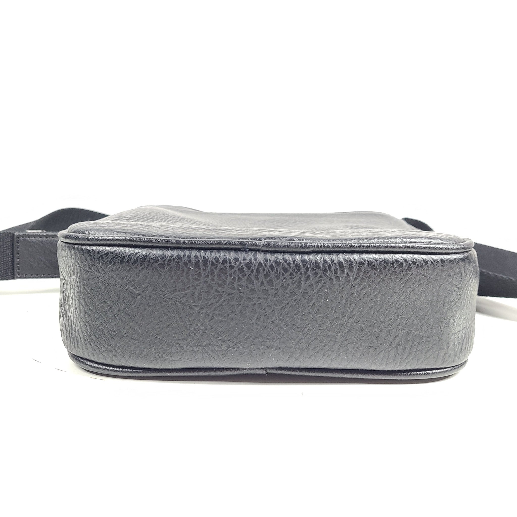 Matt & Nat Cohen Men's Crossbody Messenger Black Vegan Leather