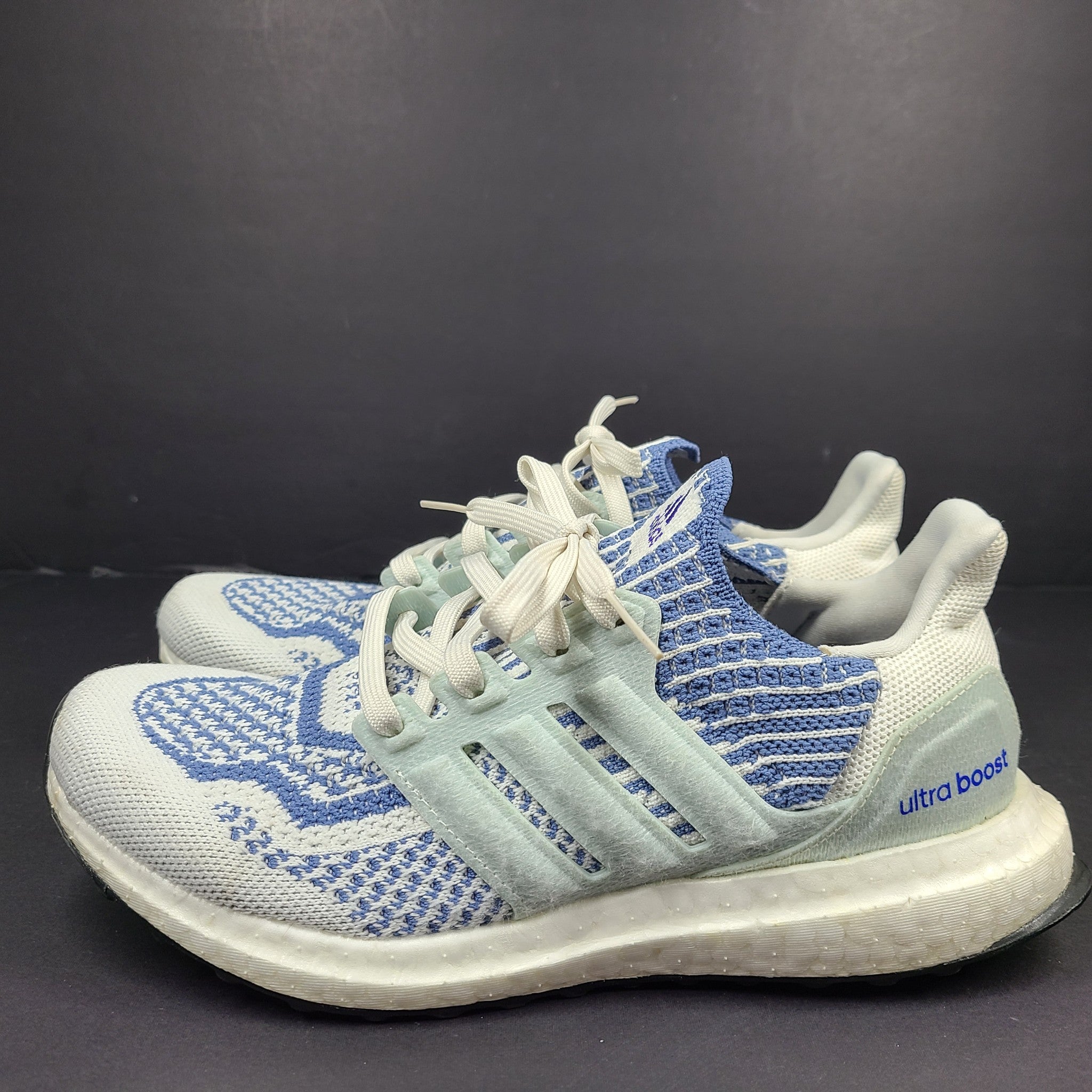 Adidas Women's Ultraboost 5.0 DNA Primeblue Sneakers Crew Blue/White FY6029 Sz 6