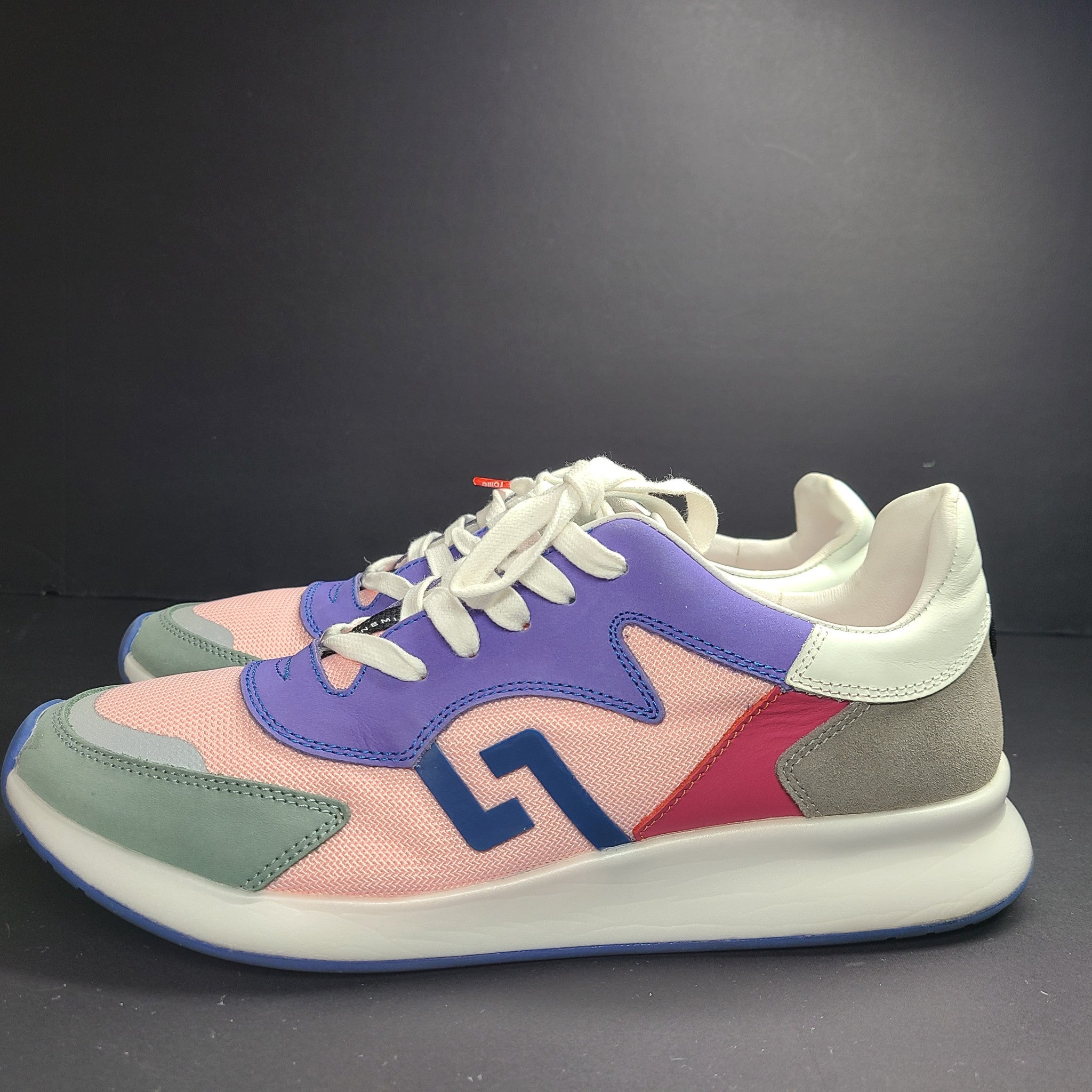 Rollie Women's Weekender Cobalt Clash Sneakers Sz 10