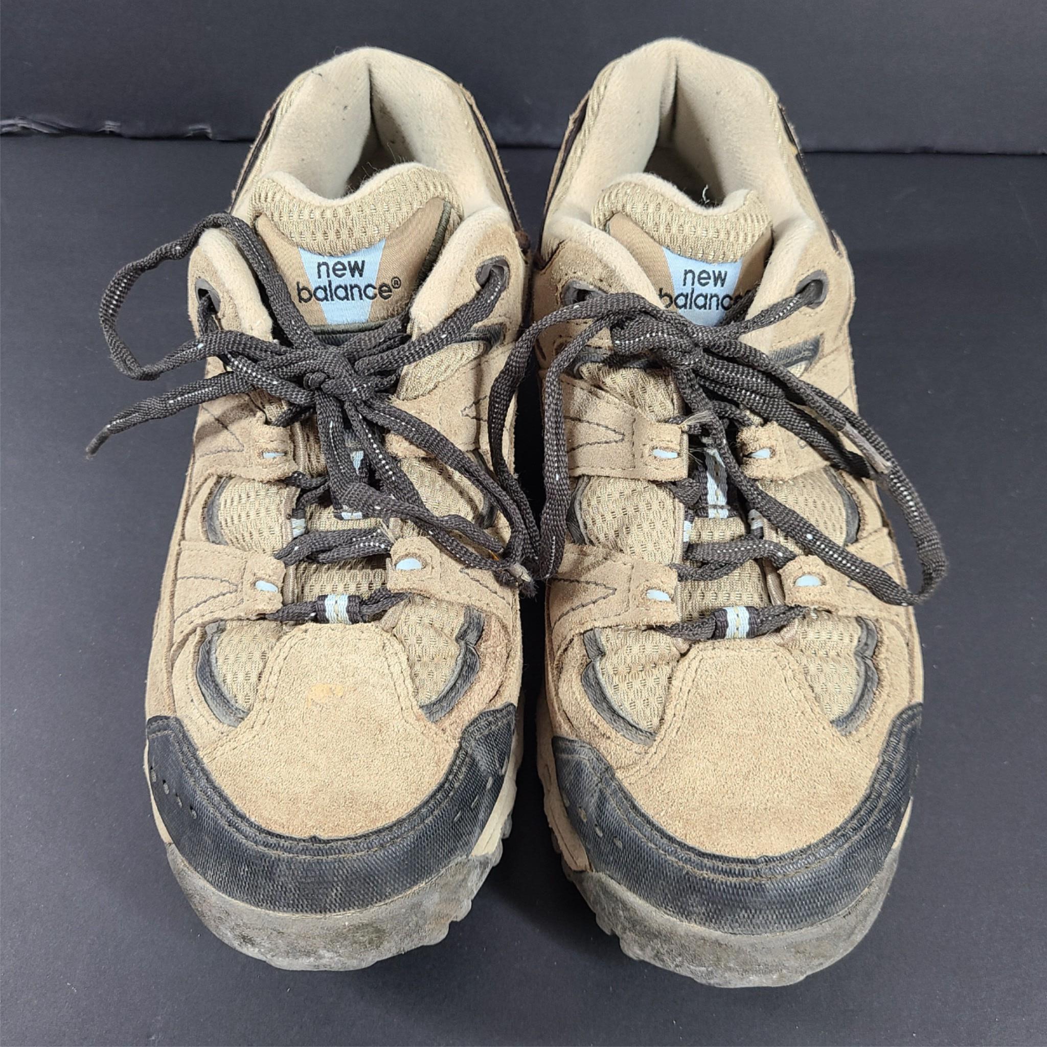 New Balance Women's 605 Hiking Shoes Suede WW605SB Beige Sz 8