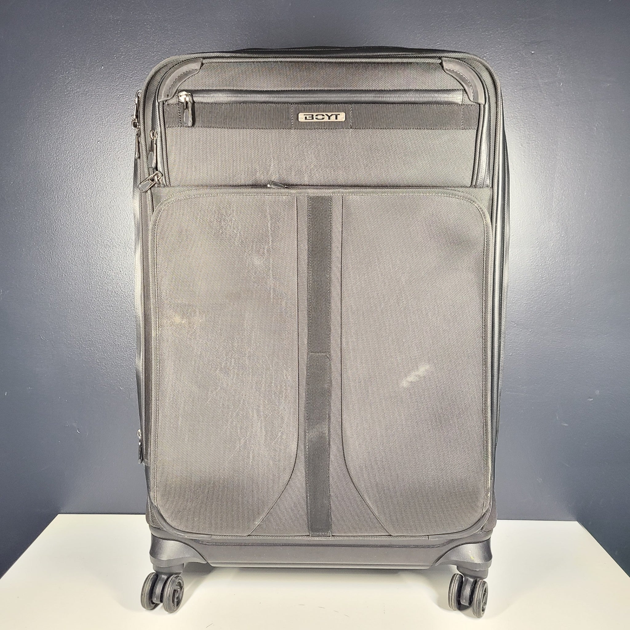 Boyt Mach 1 29" Spinner Luggage Suitcase Expandable Softshell Black