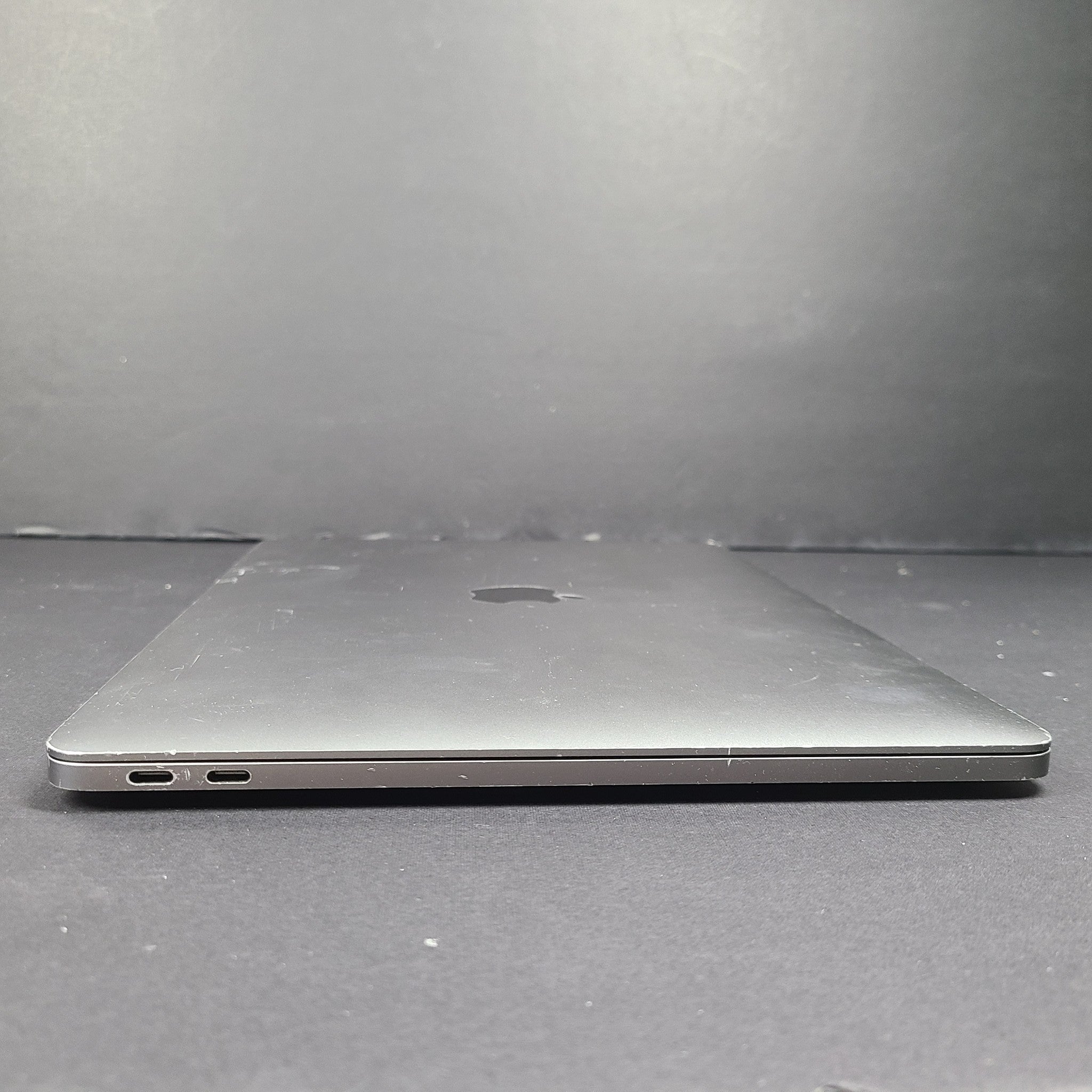 2017 Apple MacBook Pro Laptop A1708 13" Intel Core i5 @ 2.3GHz 128GB 8GB Silver