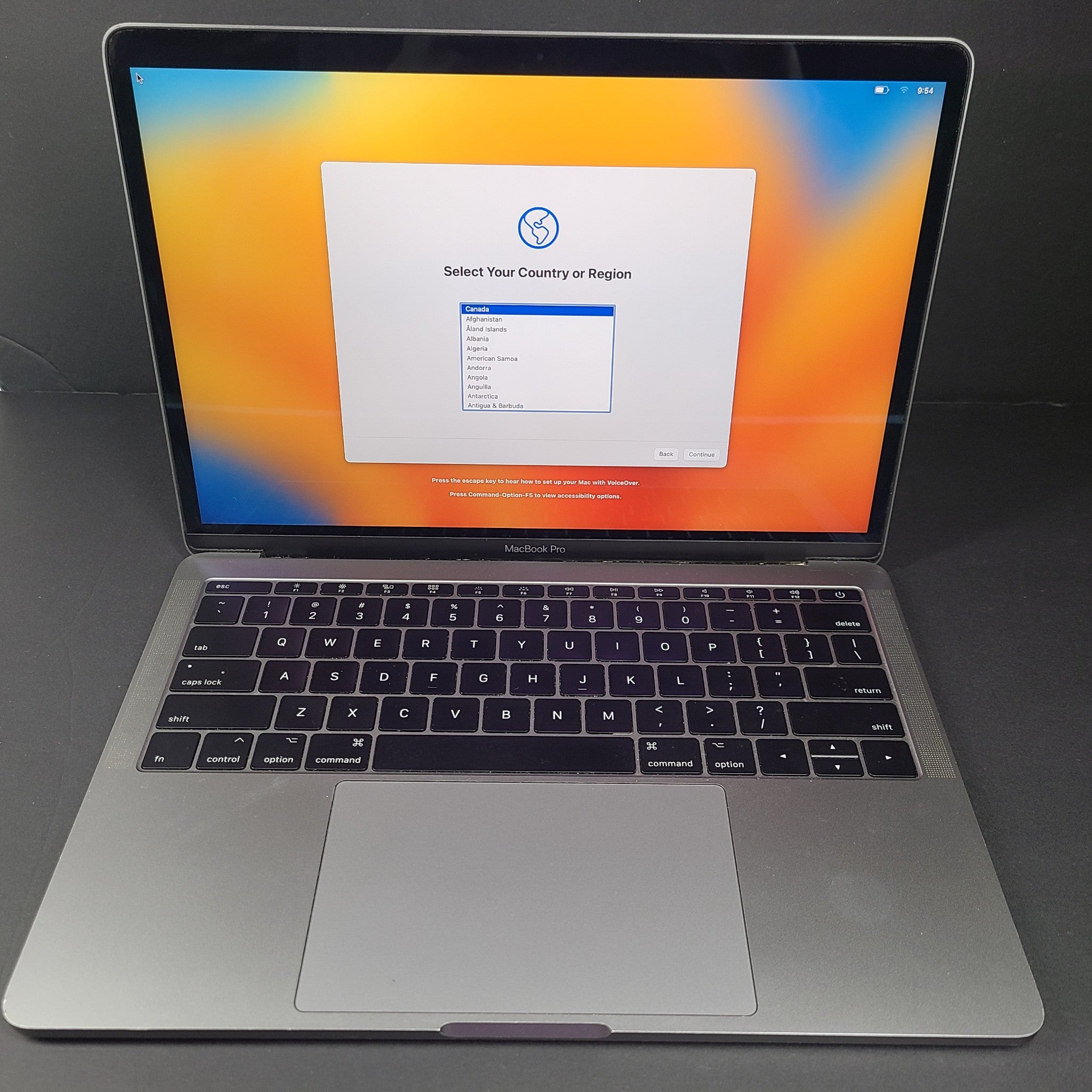 2017 Apple MacBook Pro A1708 13" 256GB SSD Intel Core i7 @2.5GHz 8GB Ram - Gray