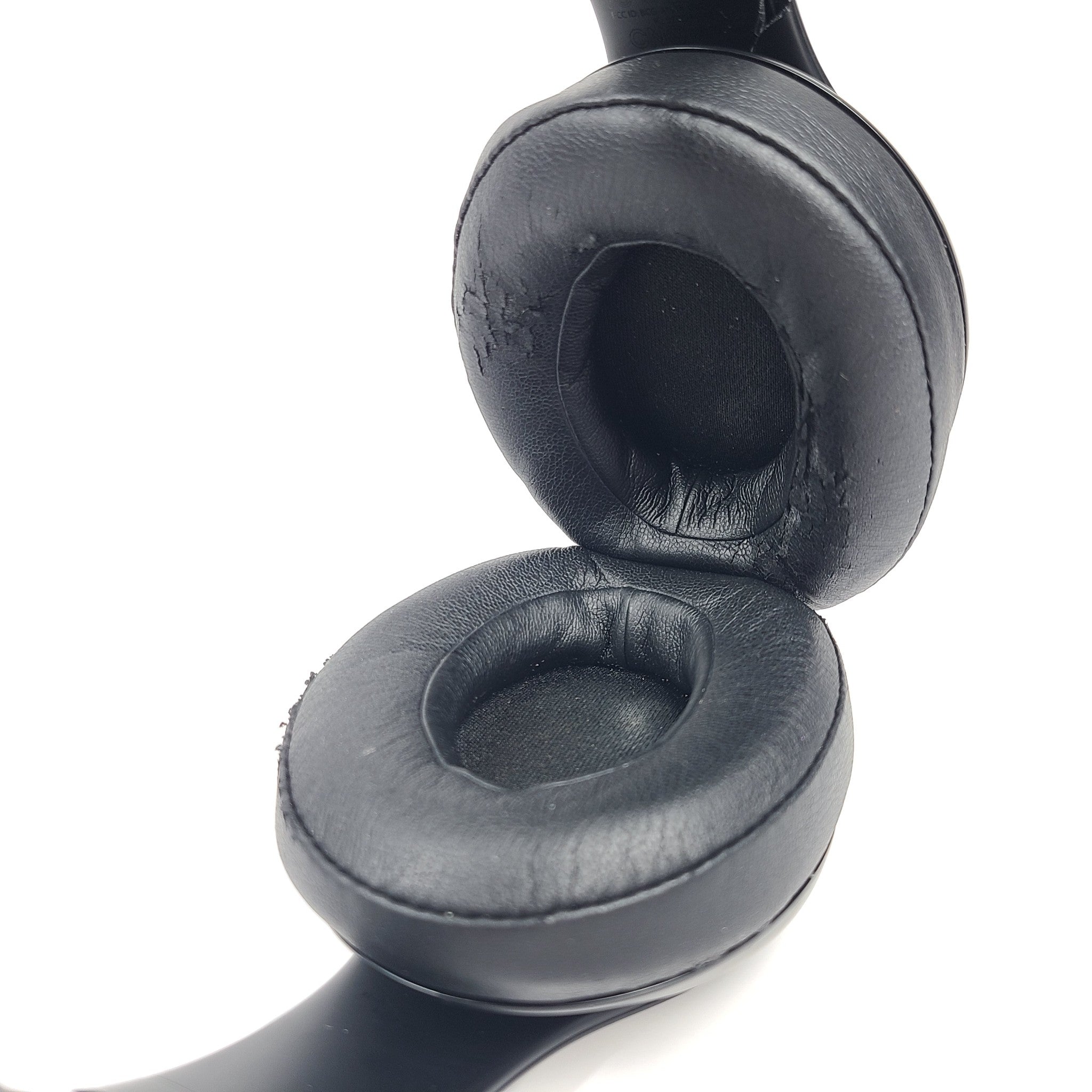 Beats Studio 3 Over the Ear Wireless Headphones Beats By Dre - Black V2