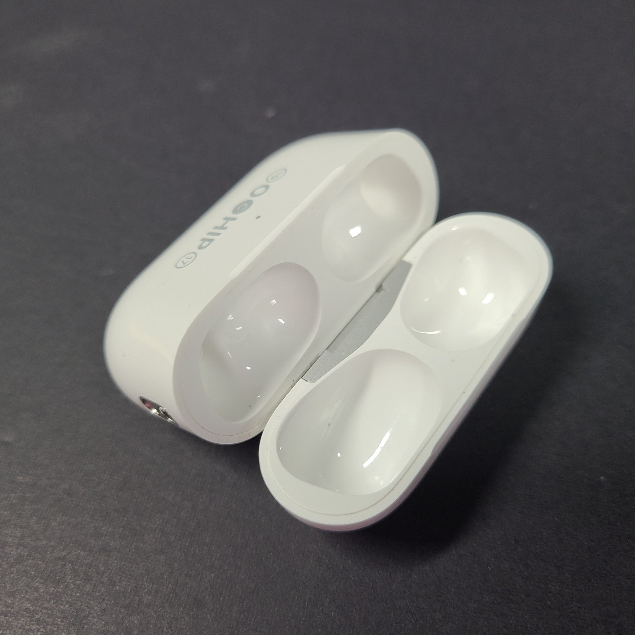 Apple AirPod Pro 2nd Gen Case MagSafe Charging Case A2700 - Case Only PE CN