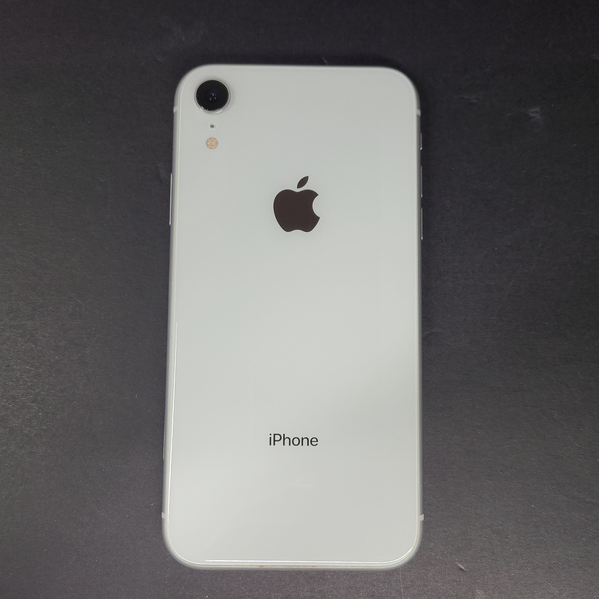 Apple iPhone XR - 64GB - White (Locked to AT&T) A1984 iOS Smartphone