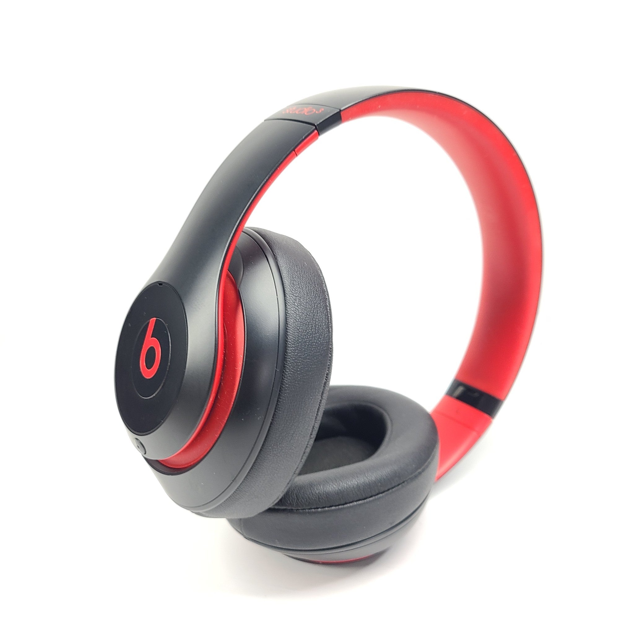 Beats by Dr. Dre Beats Studio 3 Wireless Headphones - Defiant Black-Red 10 YRS