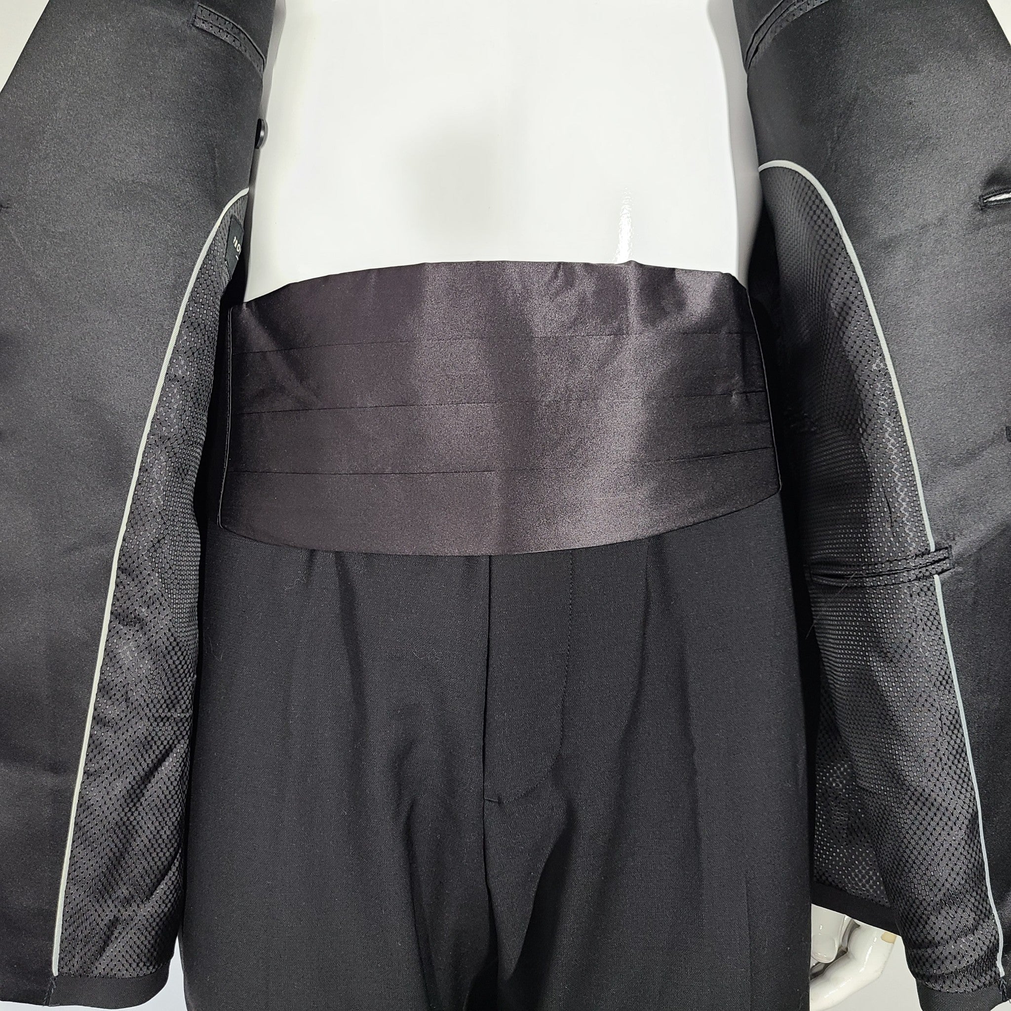 Pronto Uomo Tuxedo Jacket & Pants Black + Bow Tie + Cummerbund Sz 44R / 38 Waist