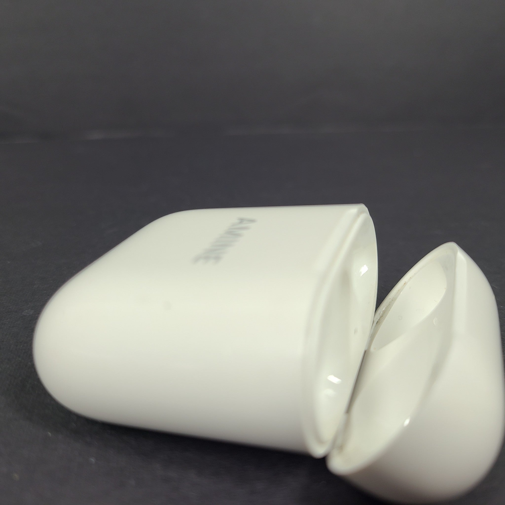 Genuine Apple Airpods 1st 2nd Gen Case Lightning Charging Only - A1602 CUSTOM VN