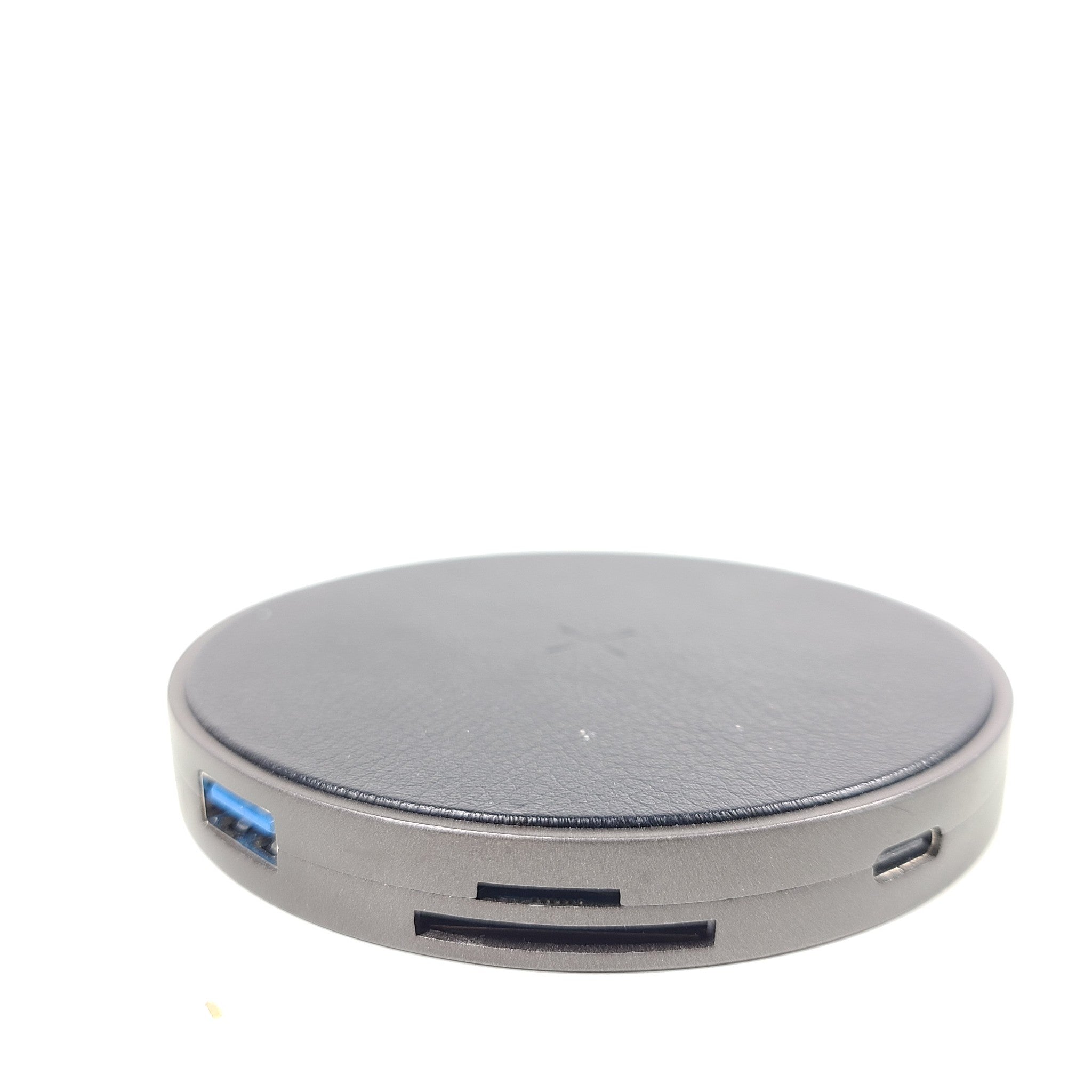 Energea WiHub 7-in-1 3.1 USB-C Hub with Wireless Charging Pad