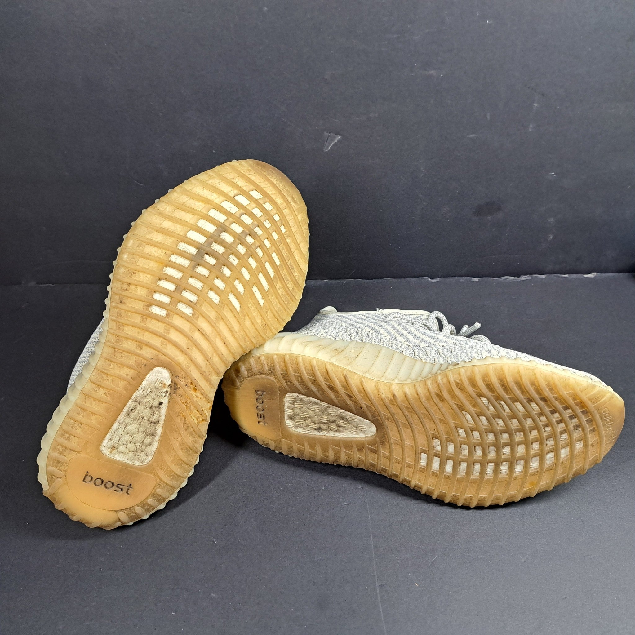 adidas Yeezy Boost 350 V2 'Lundmark Non-Reflective' Sneakers FU9161 Sz 4