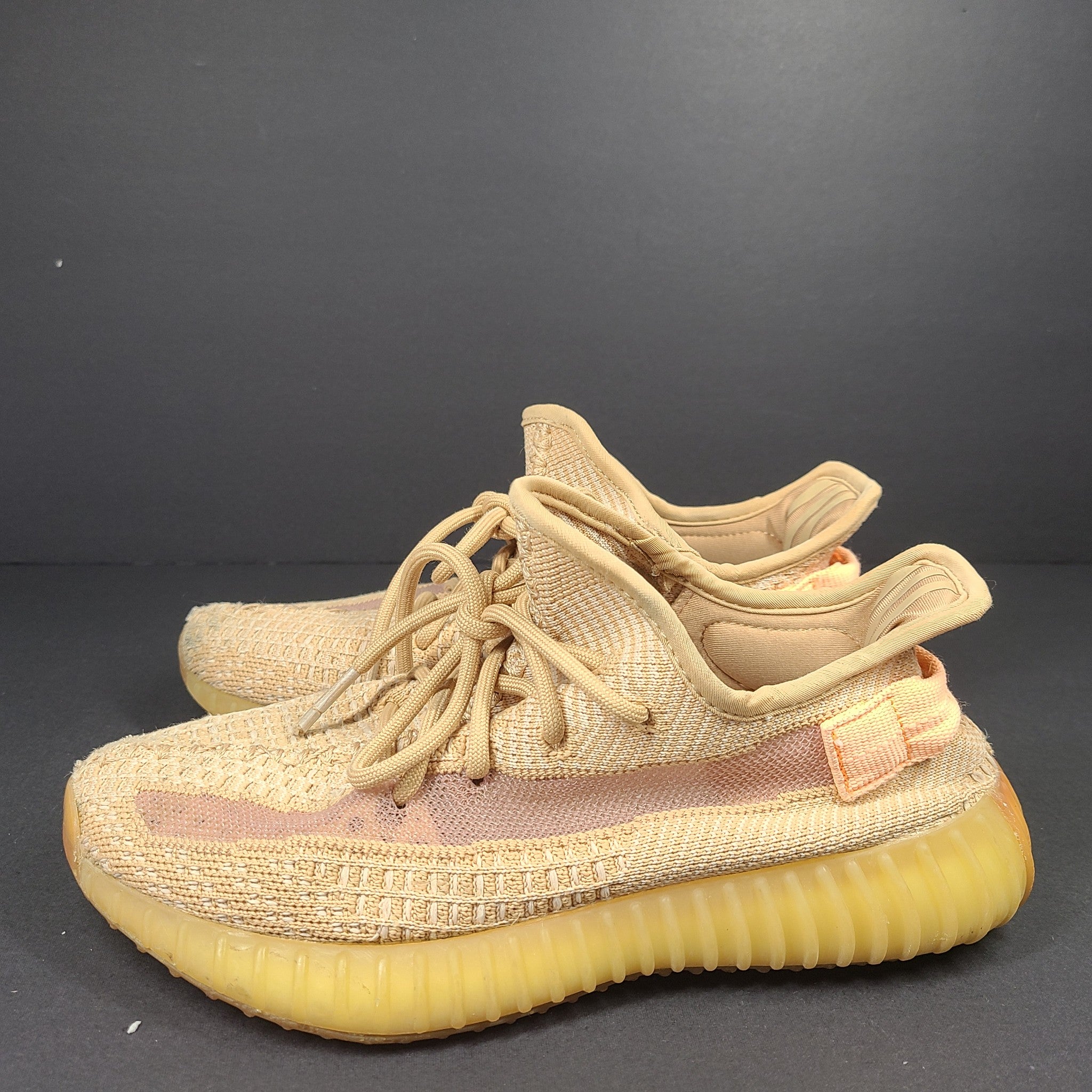 Adidas Women's Yeezy Boost 350 V2 Clay Sz 6.5
