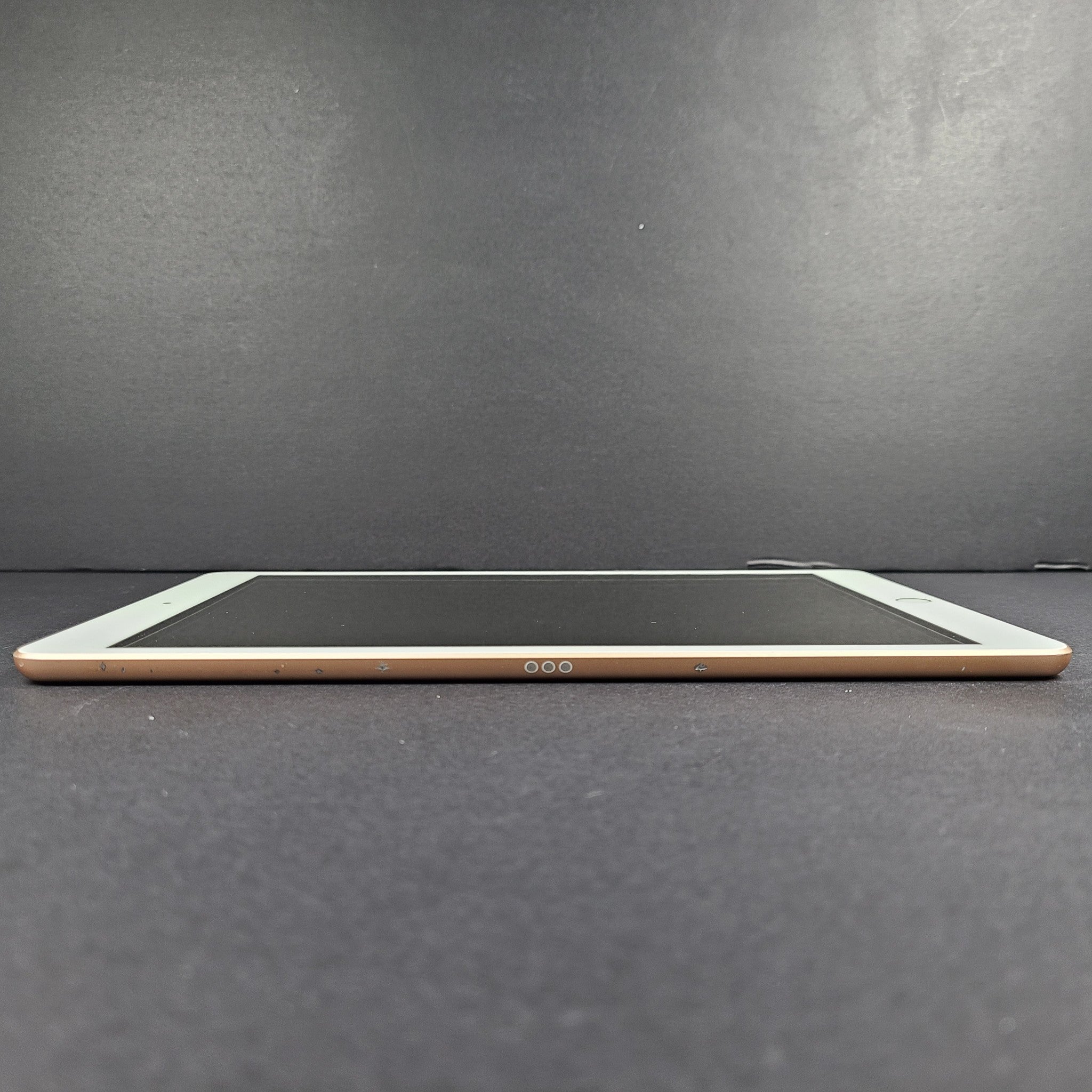 Apple iPad 8th Generation A2270 128GB Wi-Fi 10.2in - Rose Gold - Excellent!