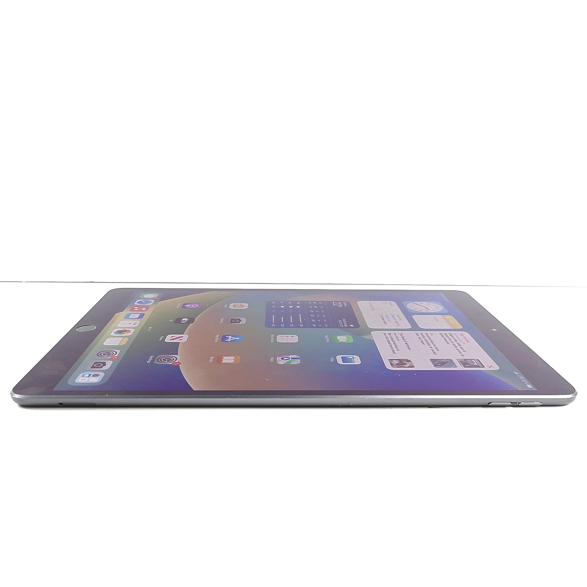 Apple iPad Air 3 3rd Gen 64GB, Wi-Fi, A2152, 10.5in - Space Gray