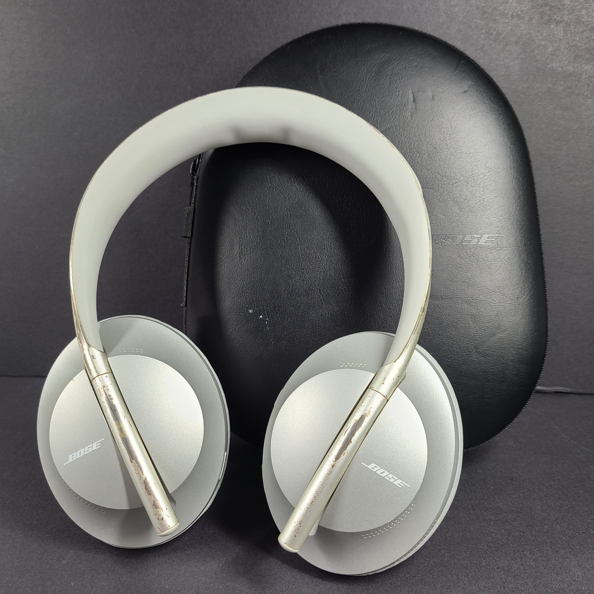Bose 700 NC700 Over-Ear Noise-Cancelling Bluetooth Wireless Headphones Silver V1
