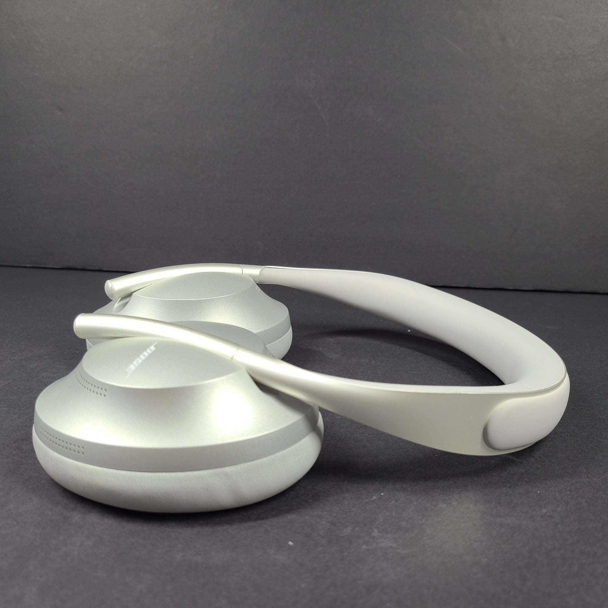 Bose 700 Noise-Cancelling Bluetooth Wireless Headphones NC700 - Silver - Grade A