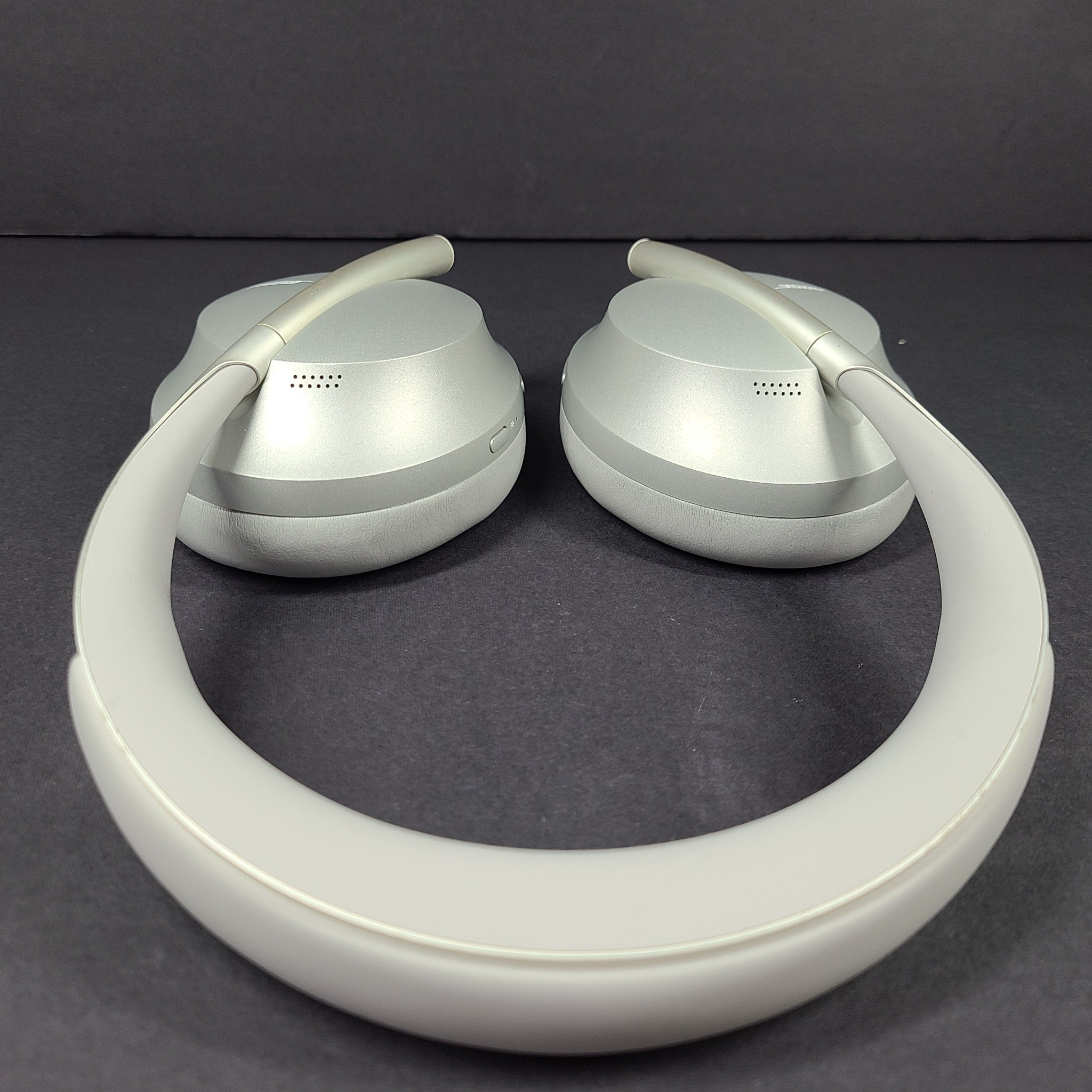 Bose 700 Noise-Cancelling Bluetooth Wireless Headphones NC700 - Silver - Grade A