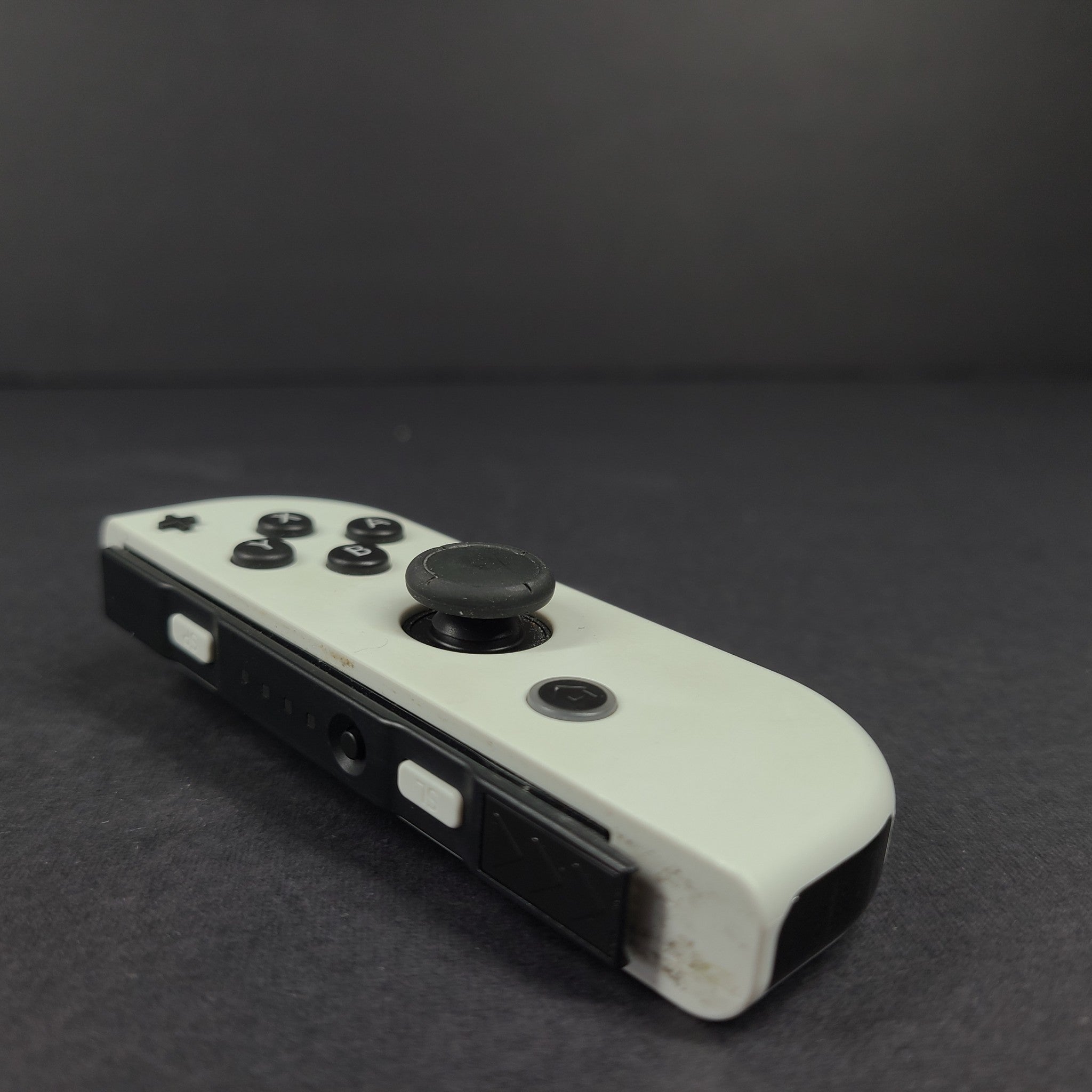 Genuine OEM Nintendo Switch Right Joy Con Controller - White HAC-016 CN