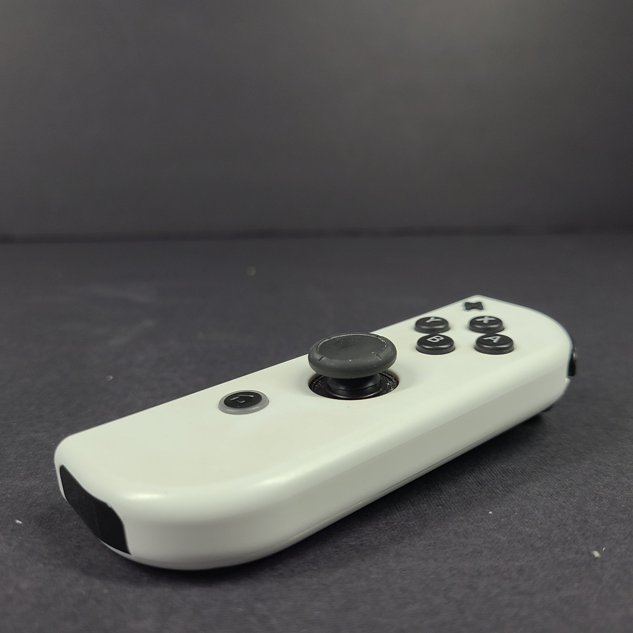 Genuine OEM Nintendo Switch Right Joy Con Controller - White HAC-016 CN