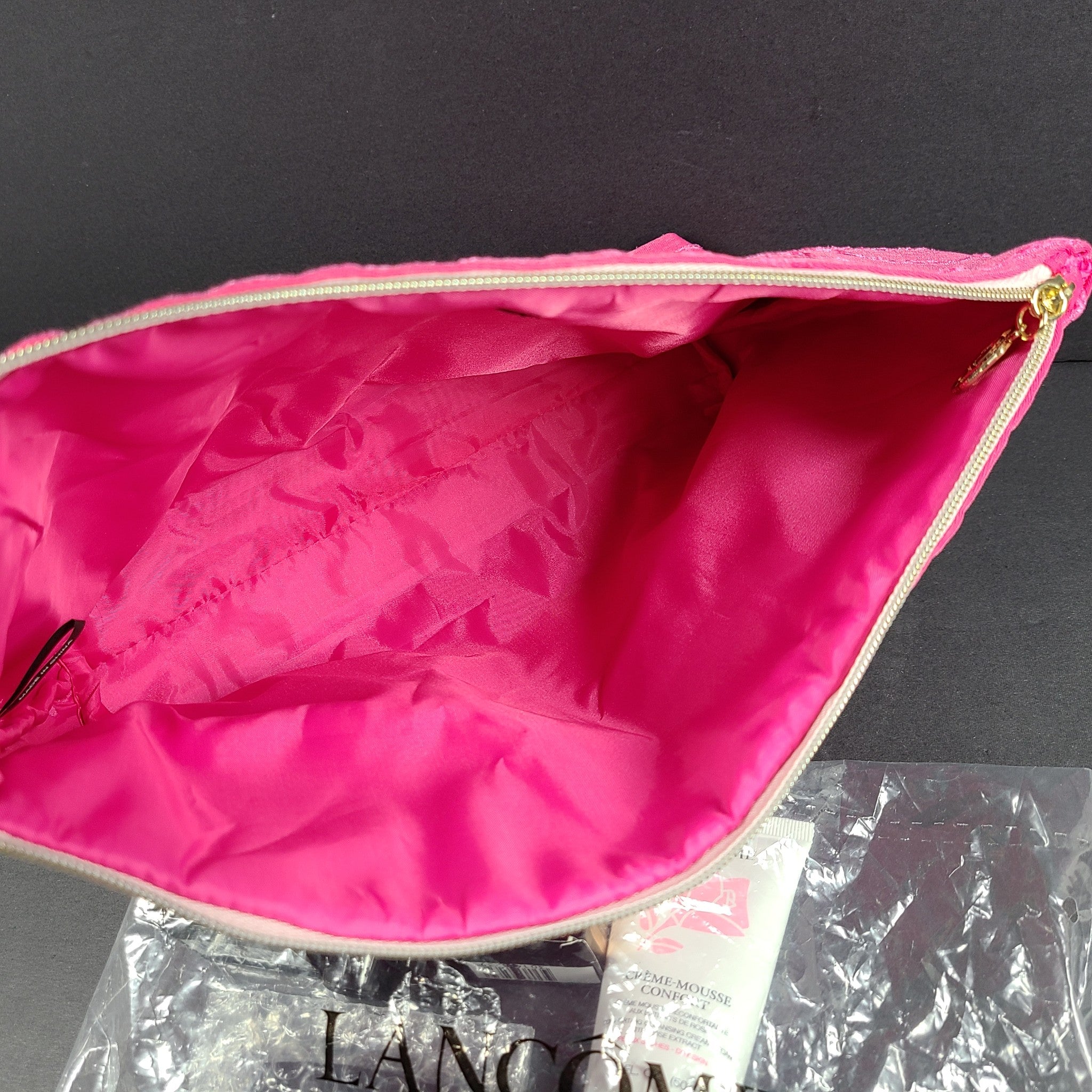 6 x Lancome Cosmetics - Absolue Genifique Eye Shadow Cleanser Lipstick + Pouch