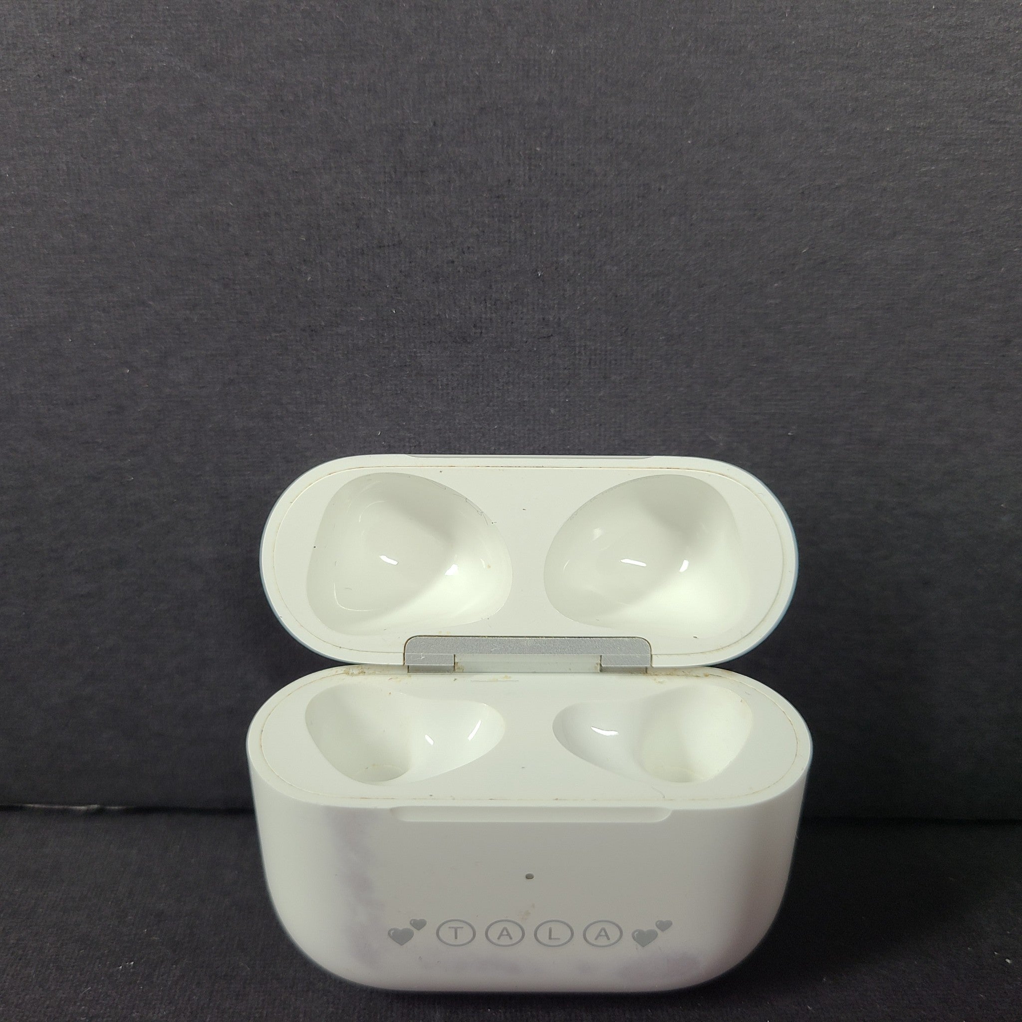 Original Apple Airpods 3rd Generation Magsafe Charging Case Replacement A2566 X1