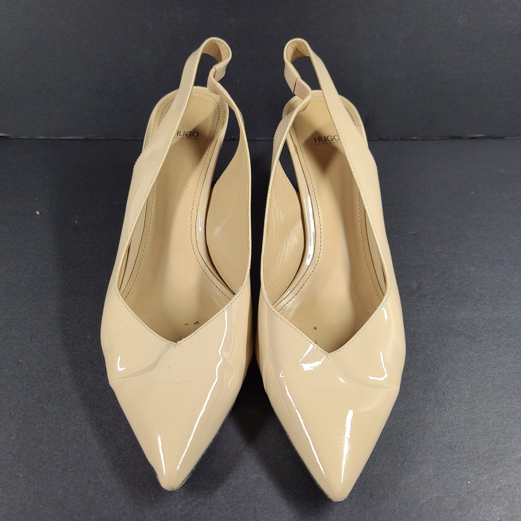Hugo Boss Hellia Patent Leather Nude Beige Slingback Sandals Pointy Toe Sz 9