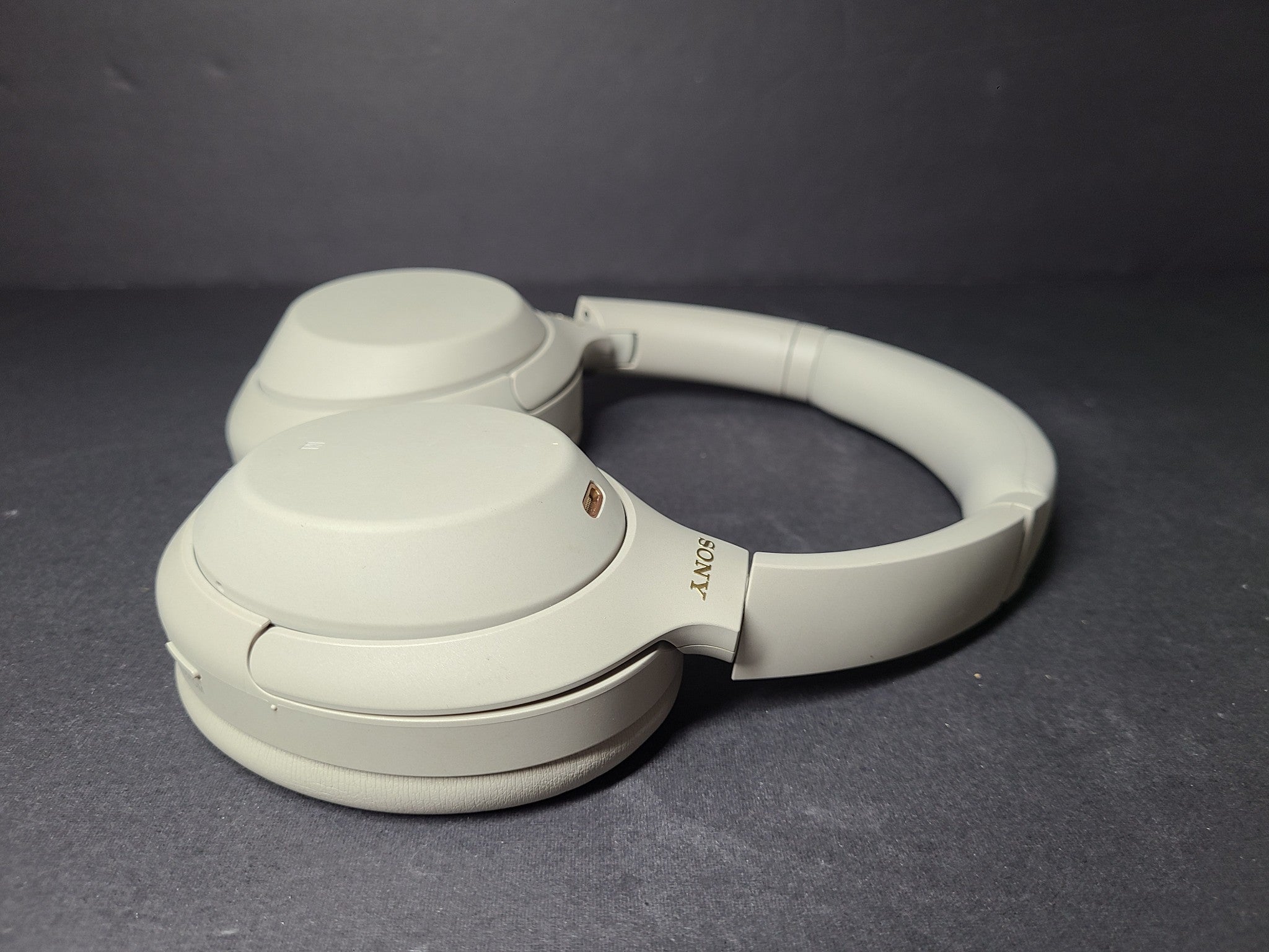 Sony WH-1000XM4 Wireless Over-Ear NC Bluetooth Headphones - Silver GRADE B