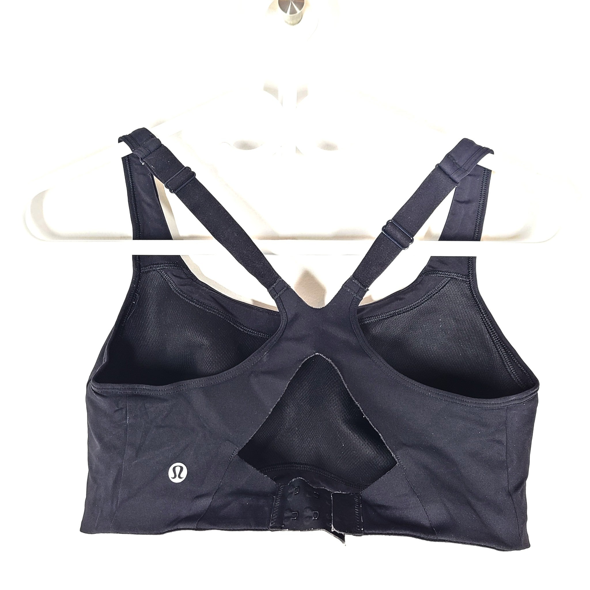 Lululemon Women's All Powered Up Bra Medium Support Yoga Black Sz 34 DD